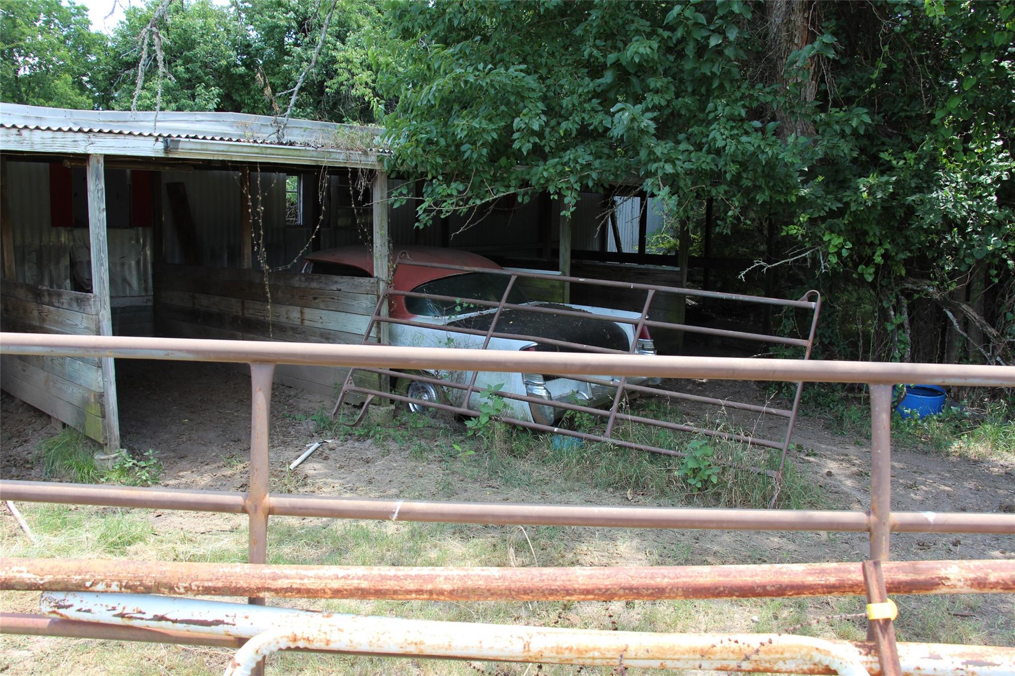 main property photo 17