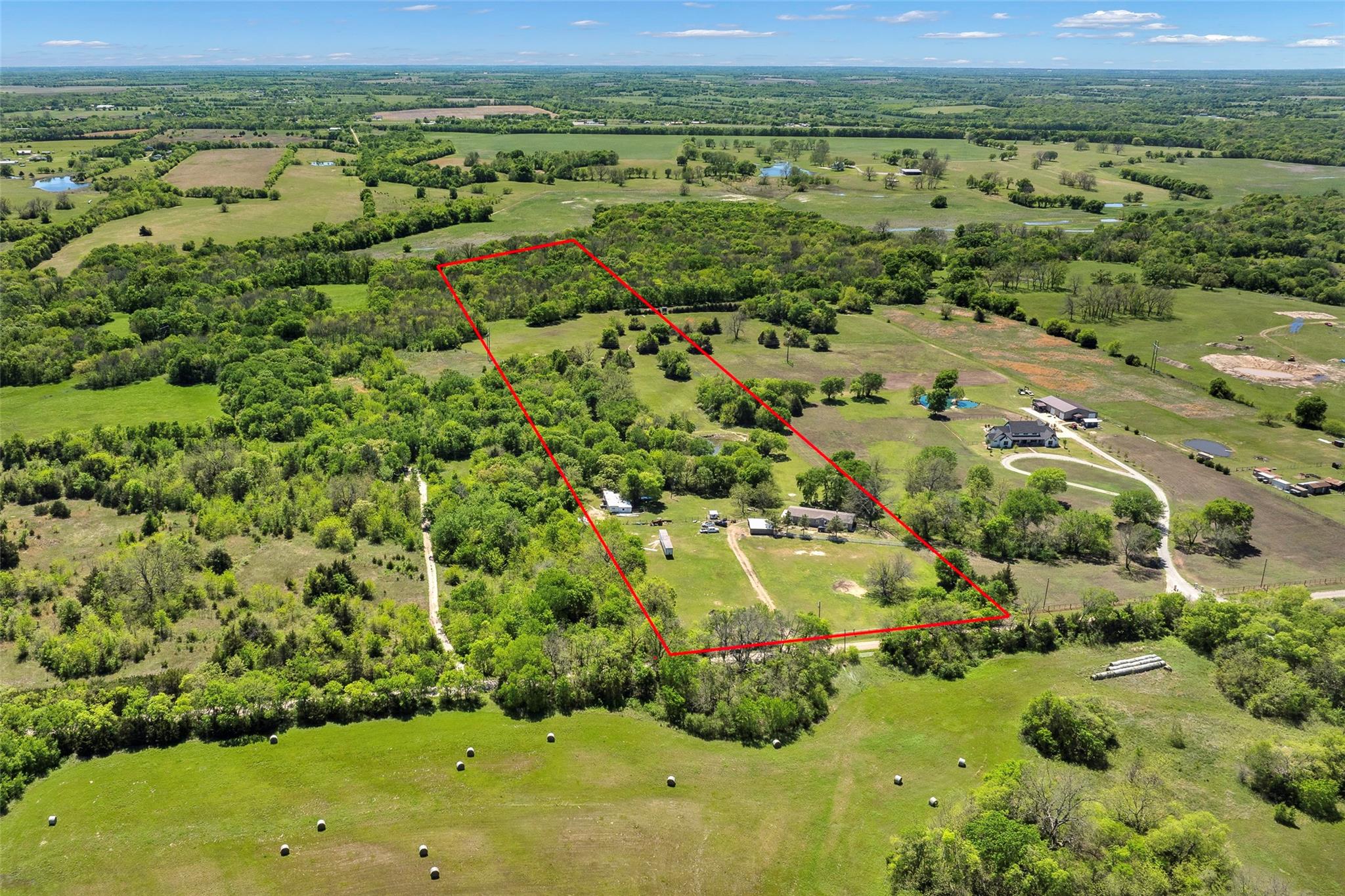 main property photo 31