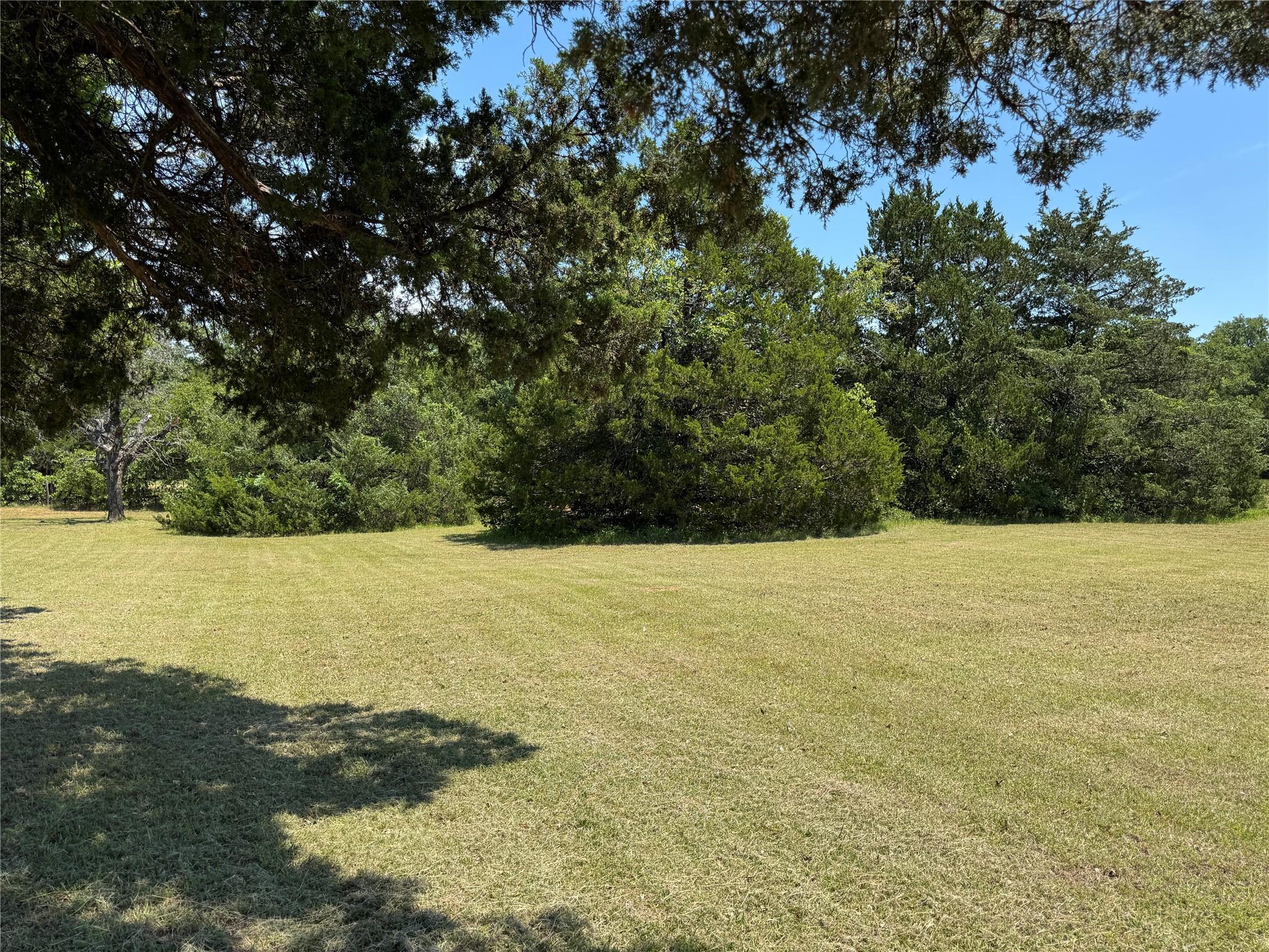 main property photo 30
