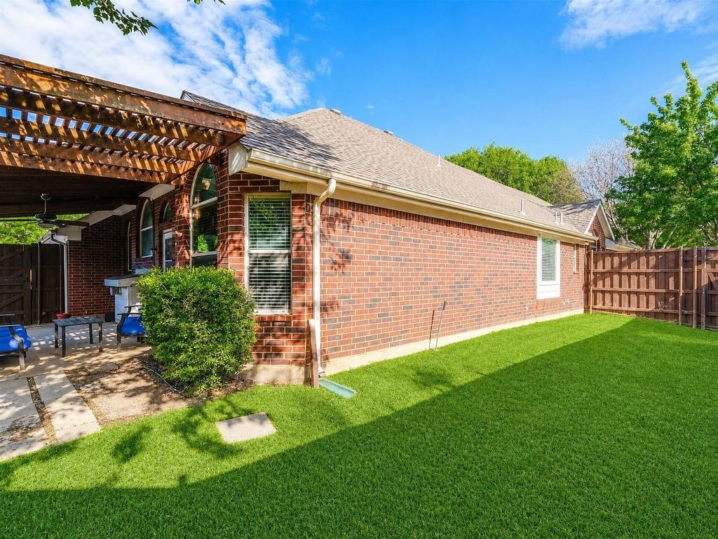 main property photo 27