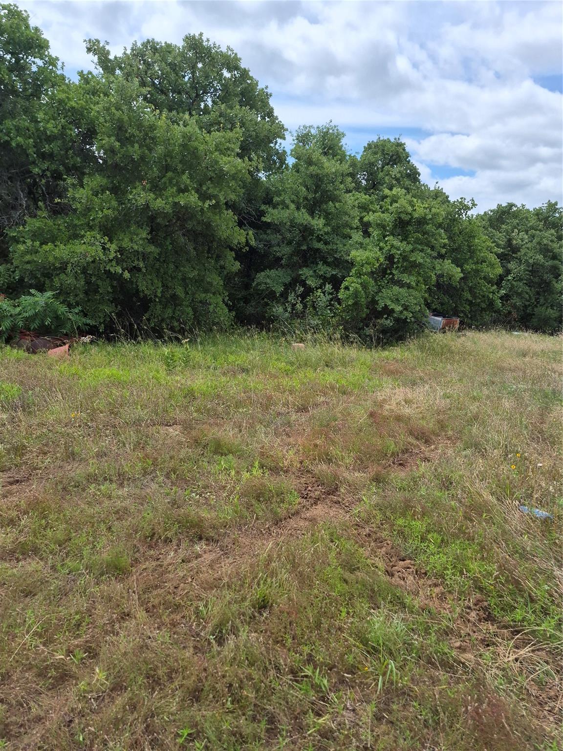 main property photo 11