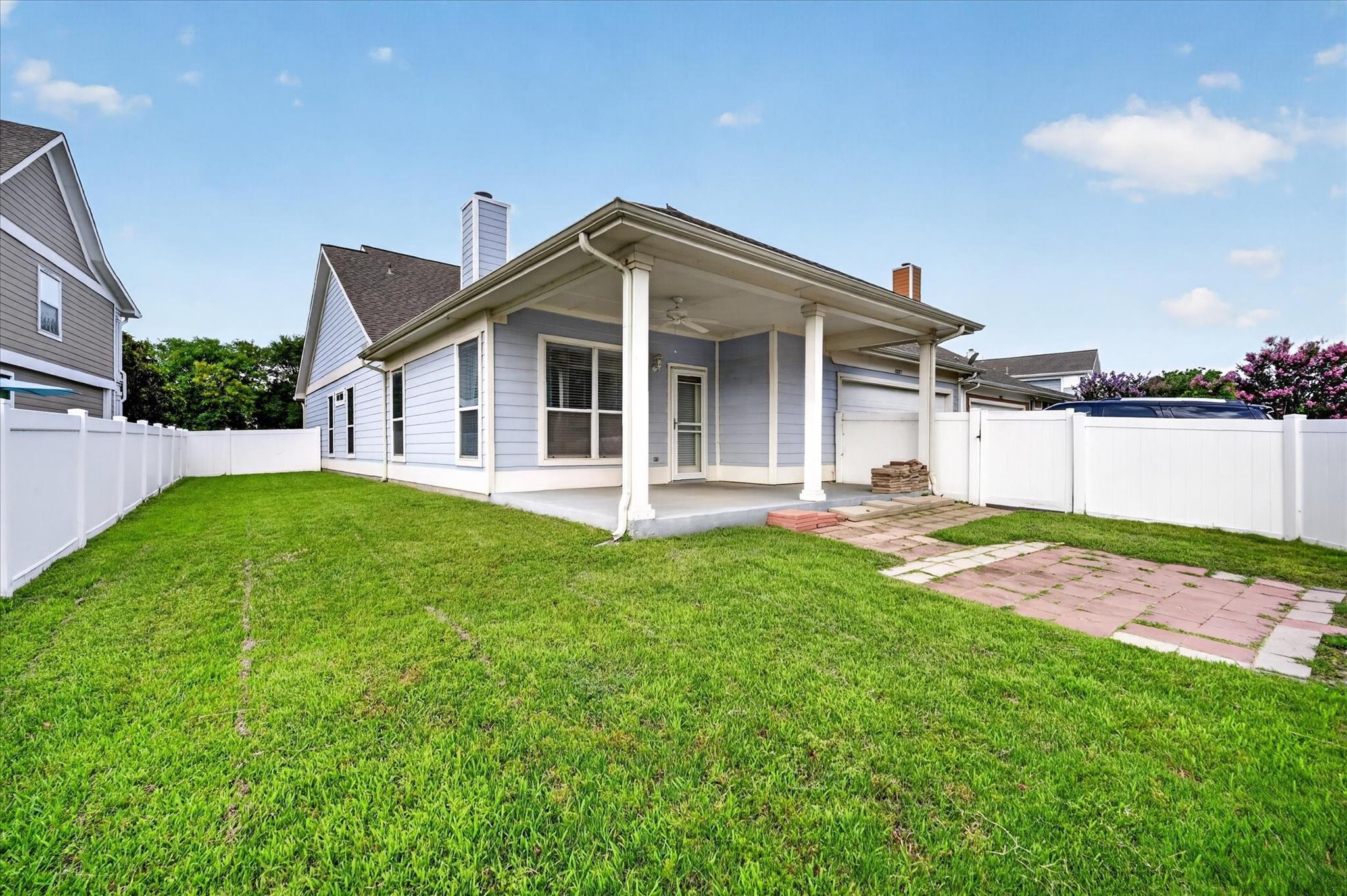 main property photo 20