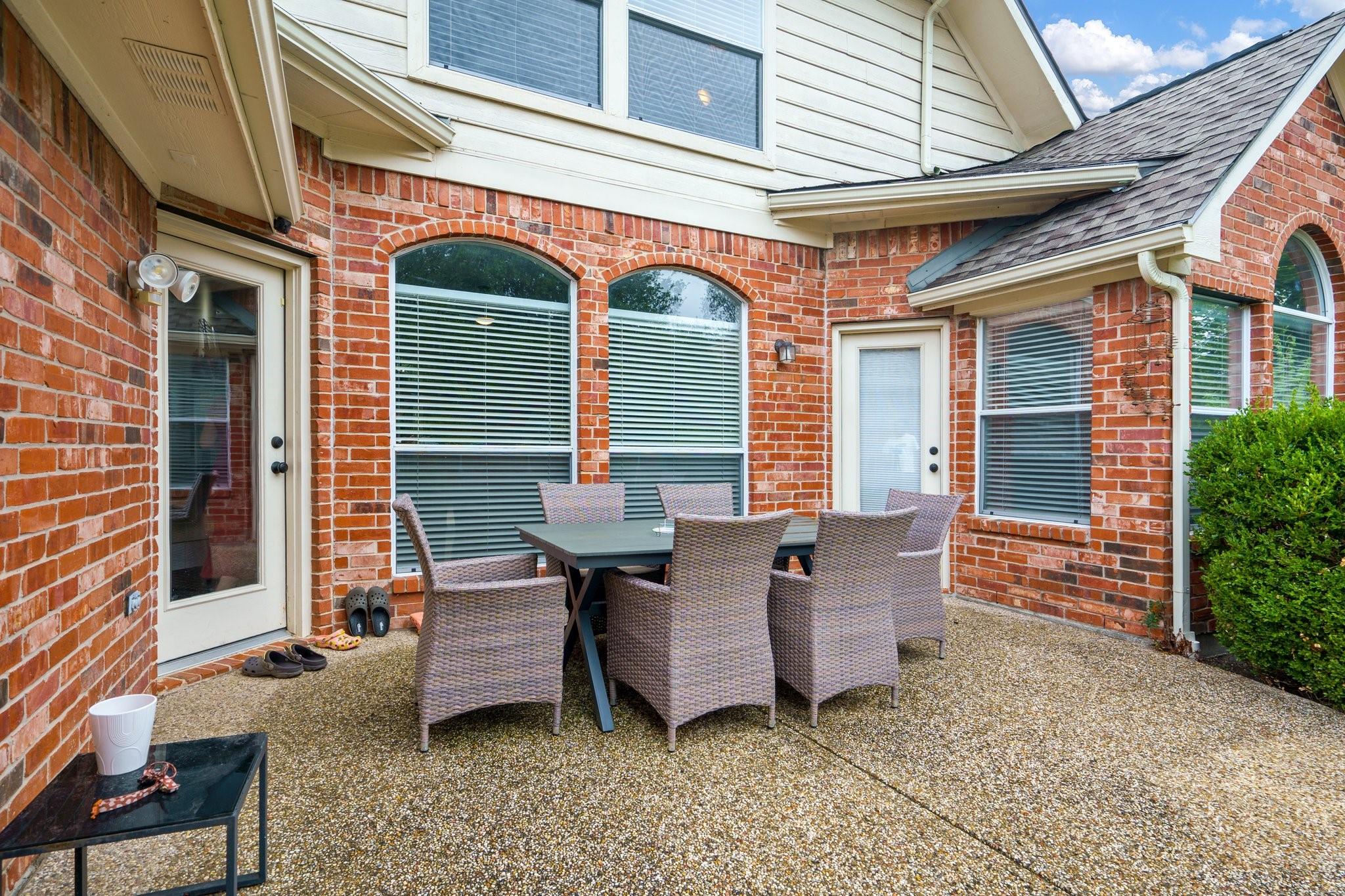 main property photo 24