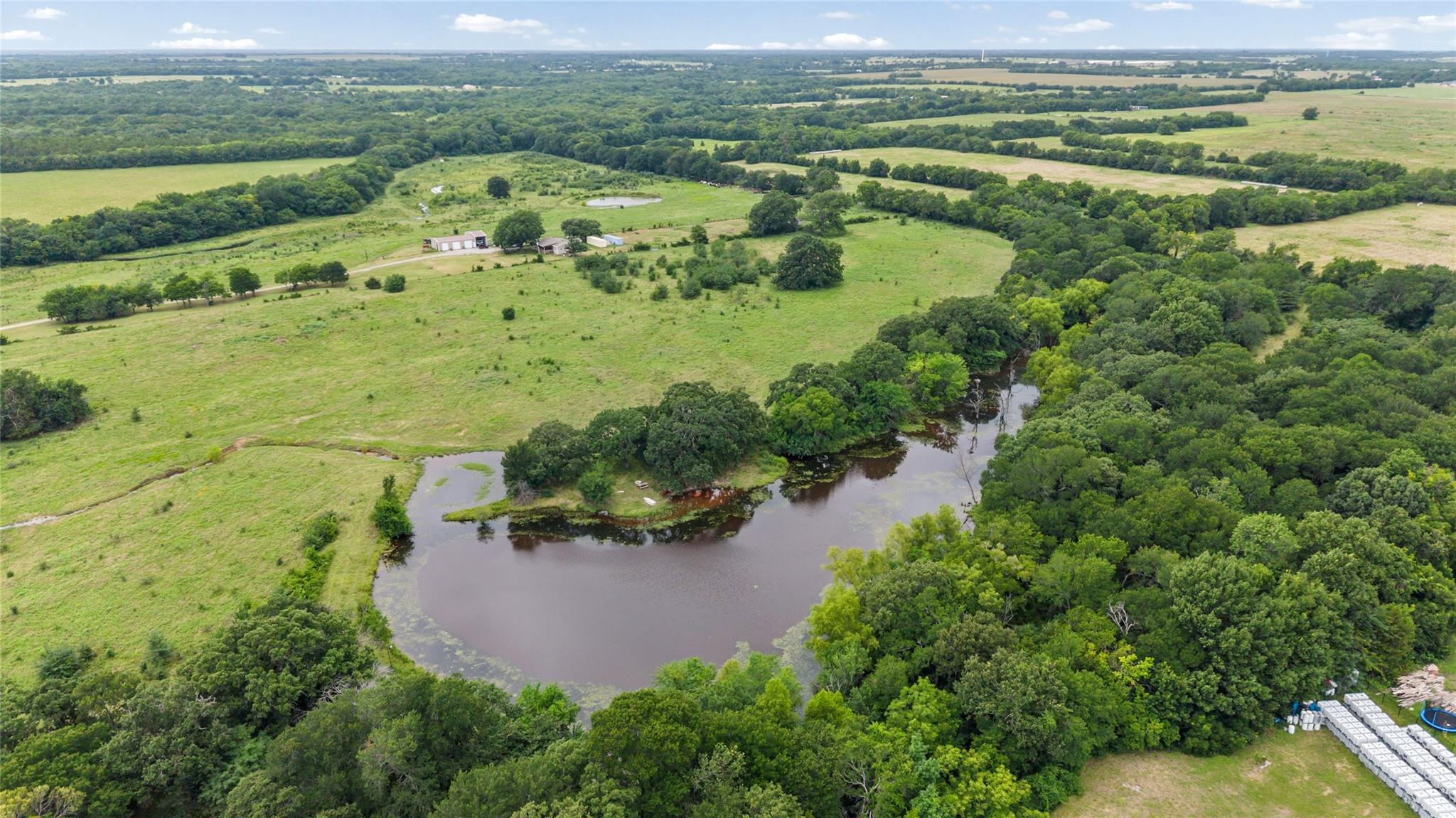 main property photo 15