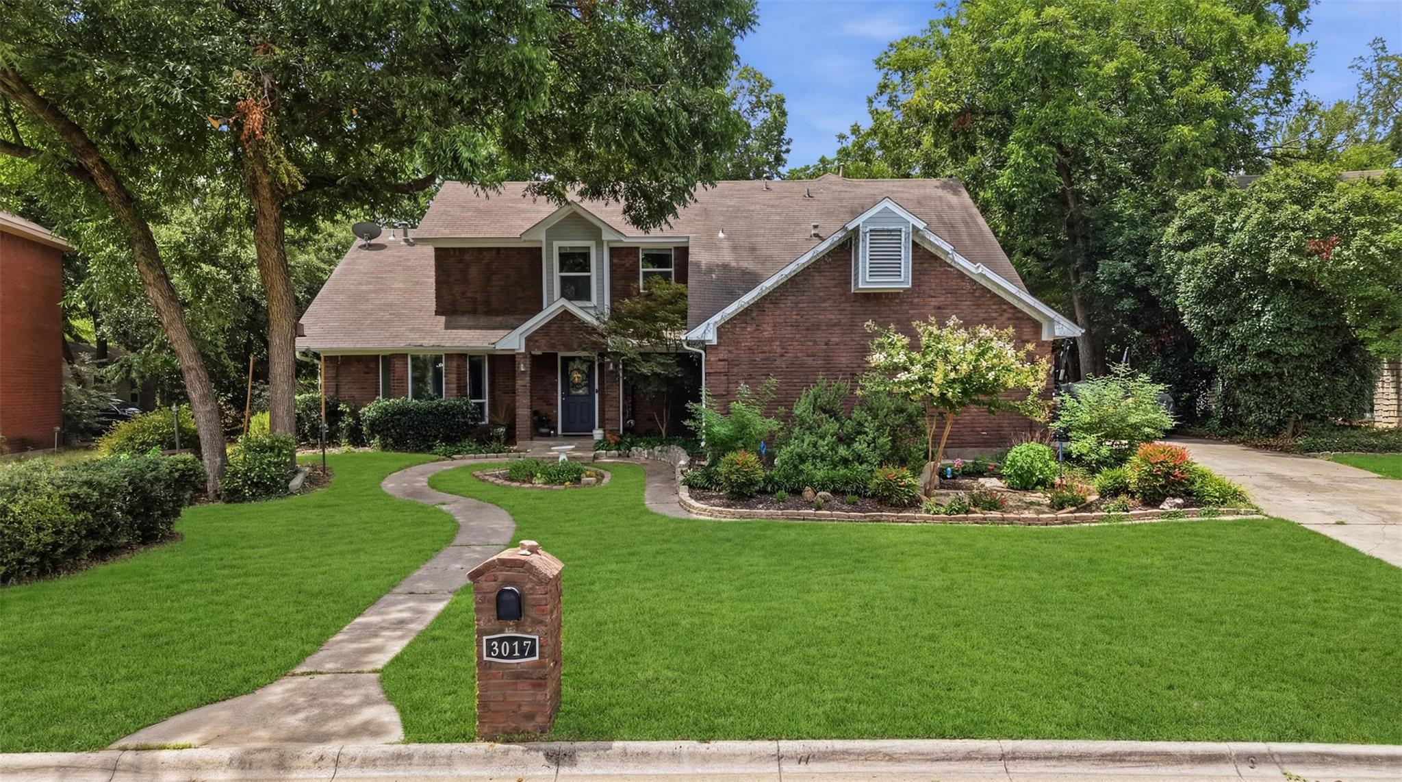 main property photo 4