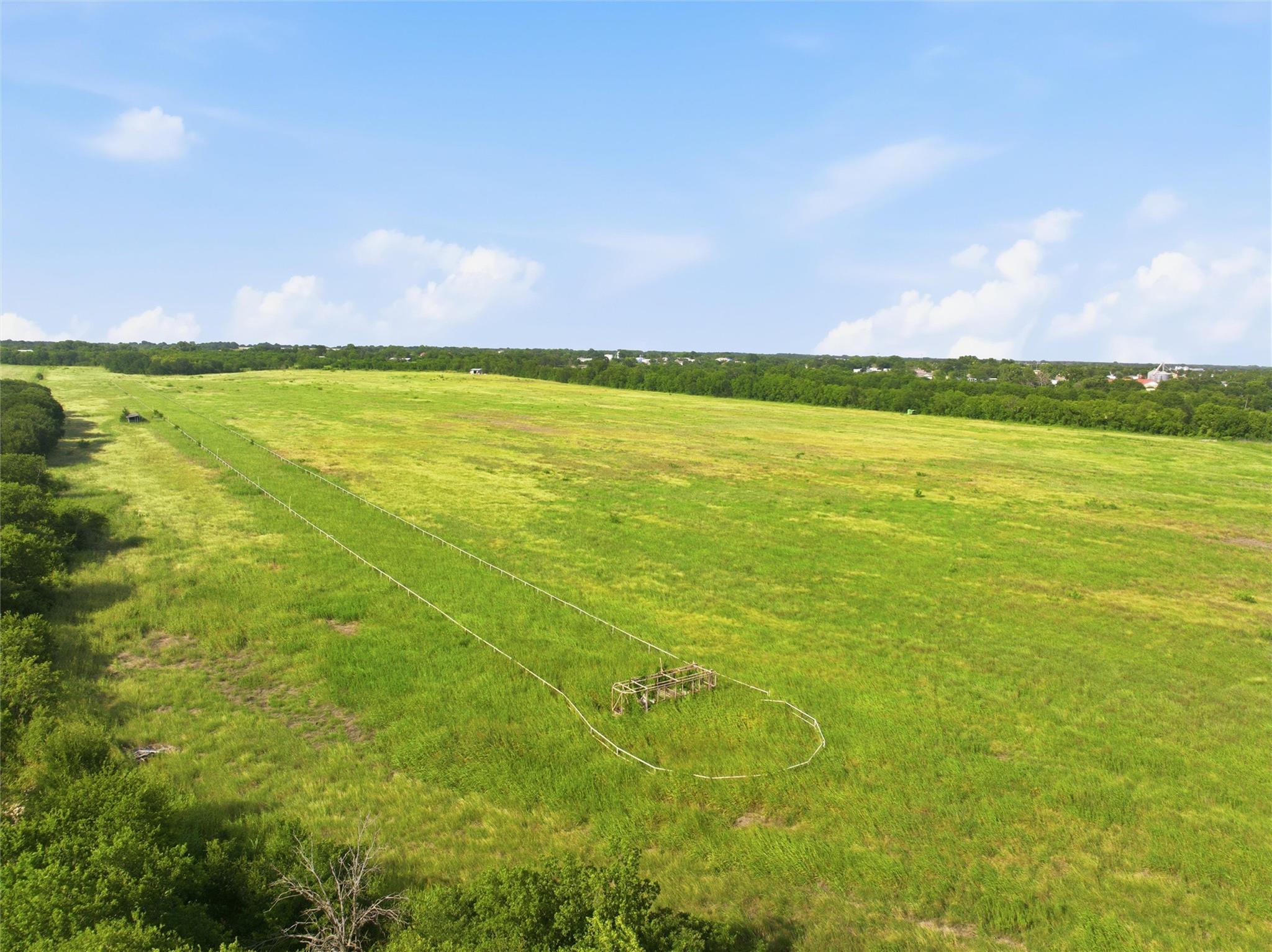 main property photo 9