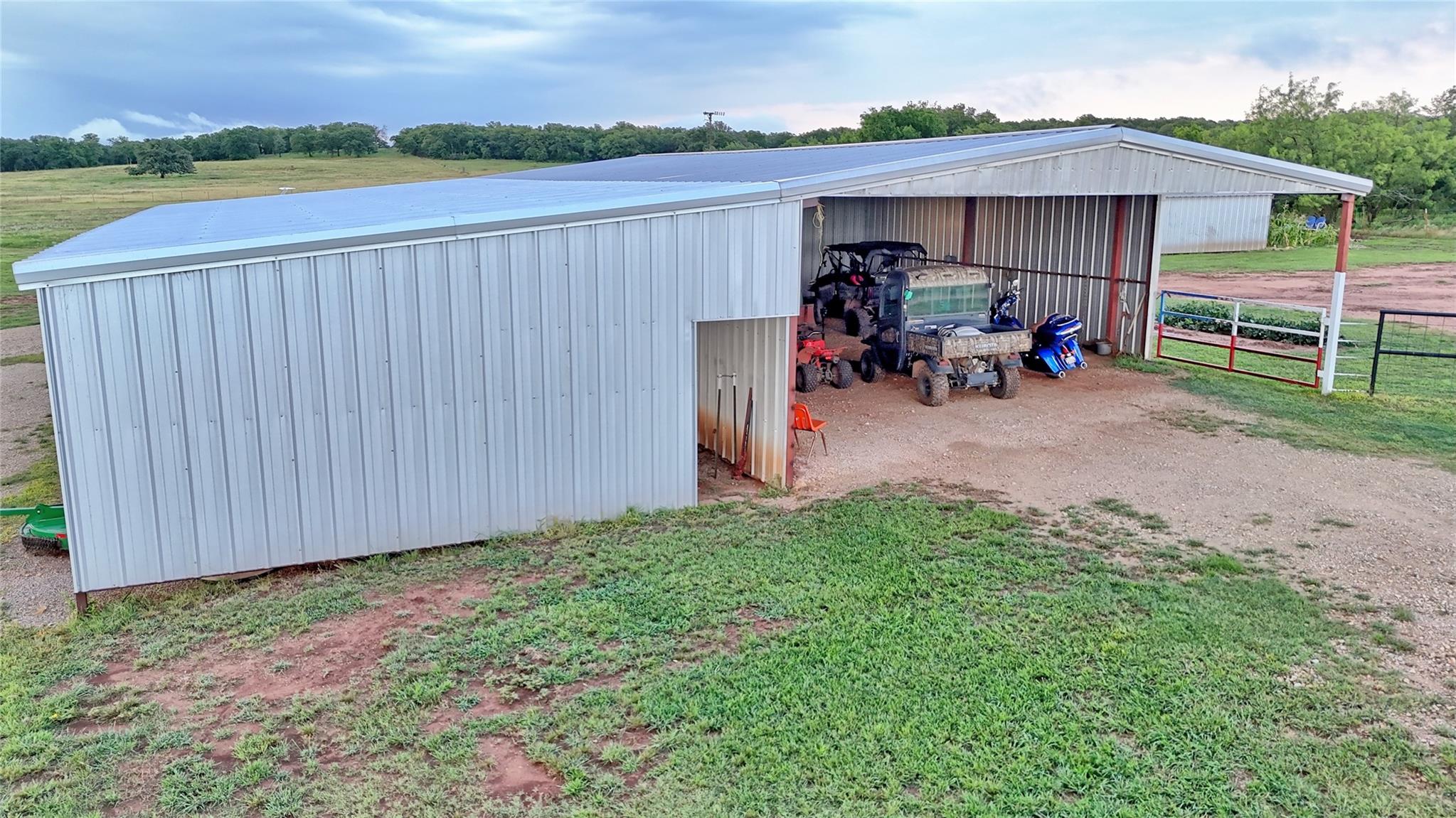 main property photo 21