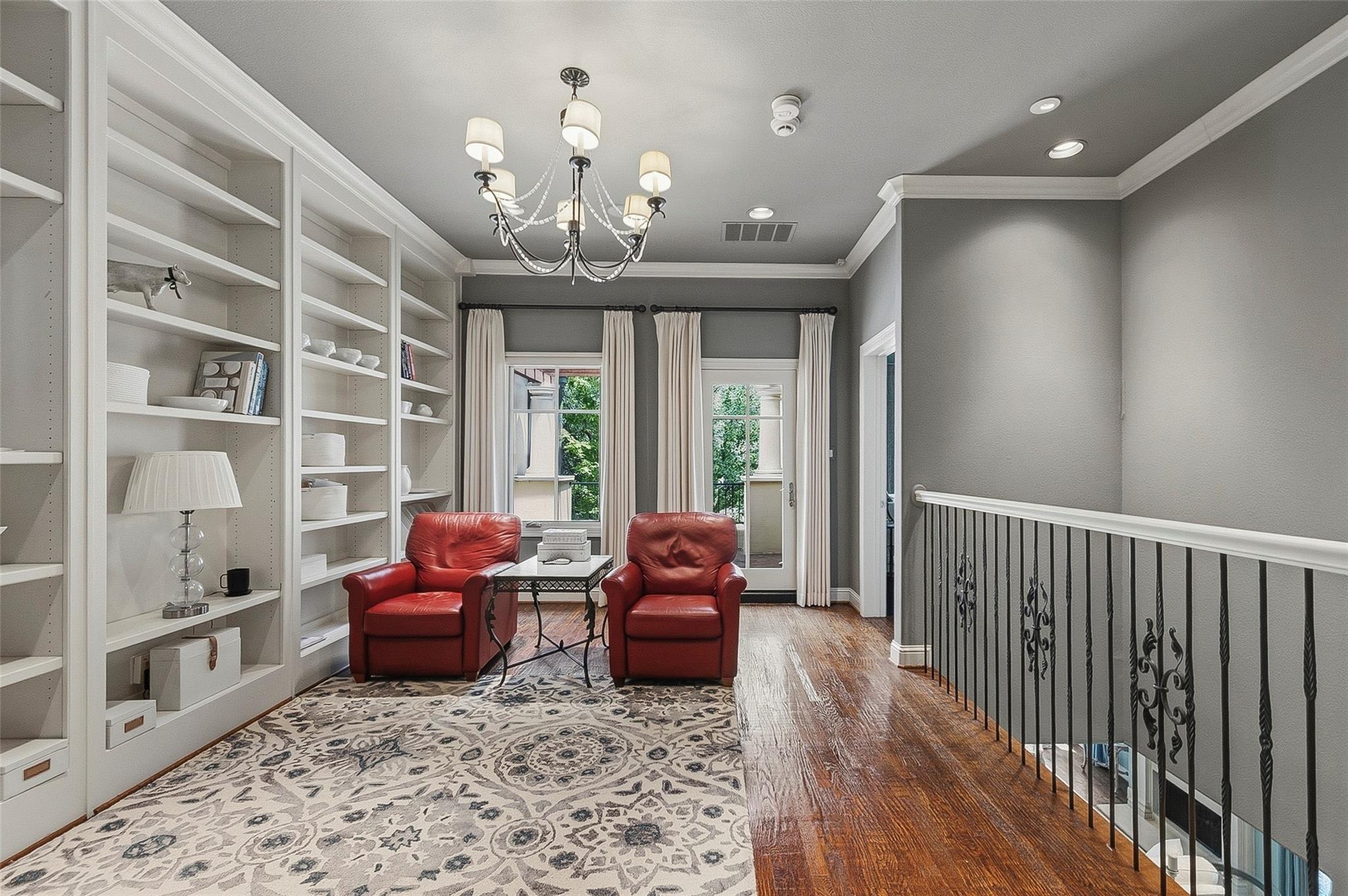 main property photo 19