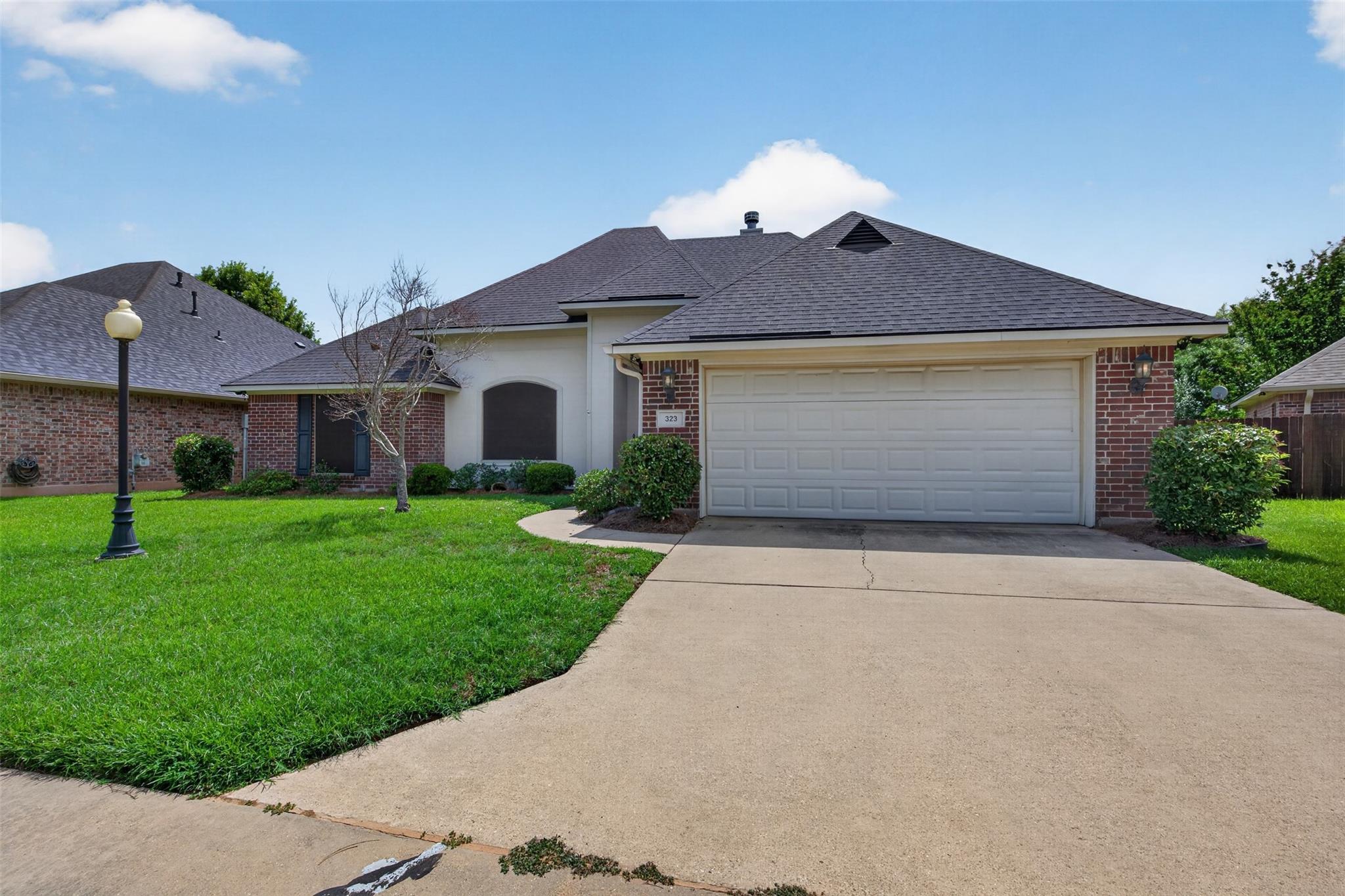 main property photo 32