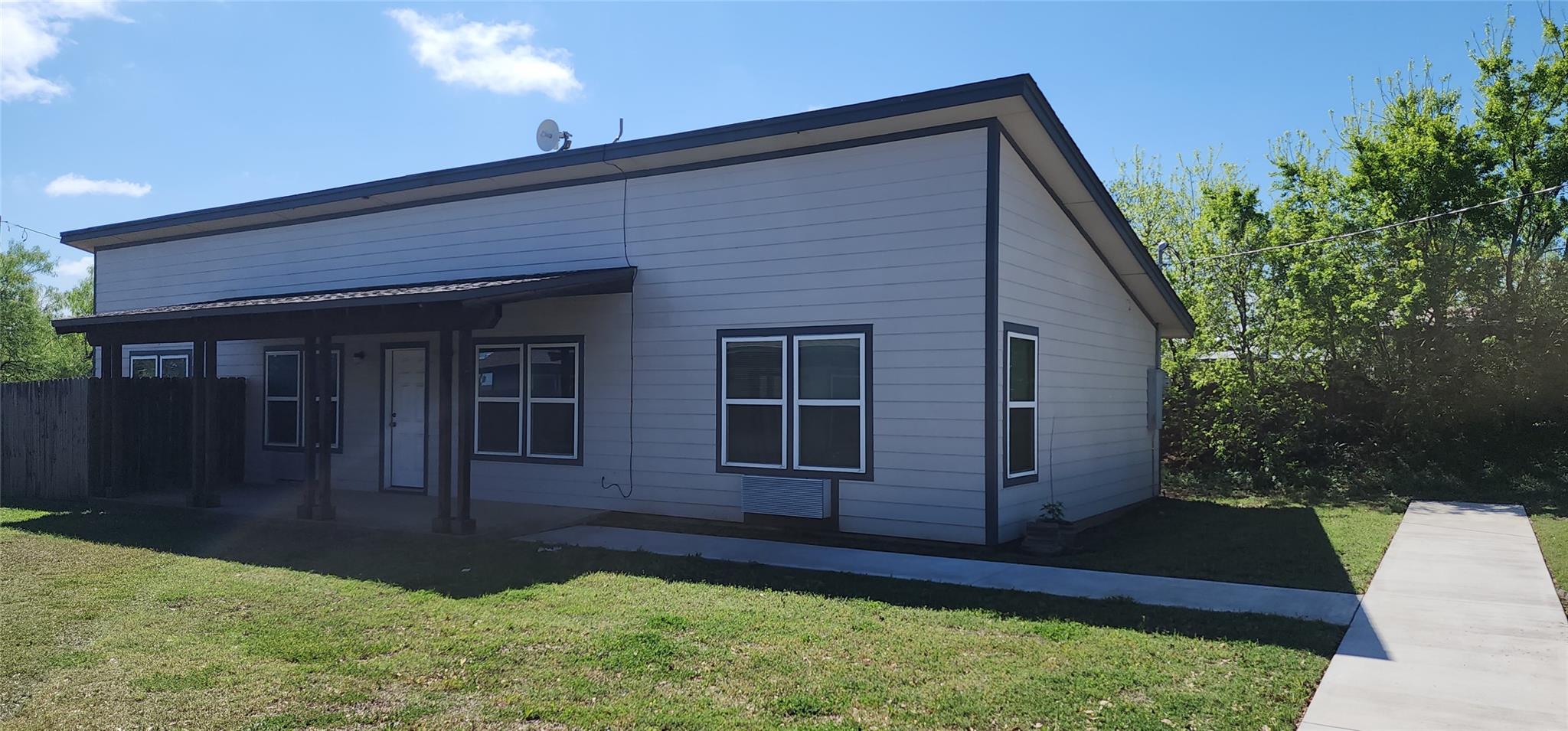 main property photo 4