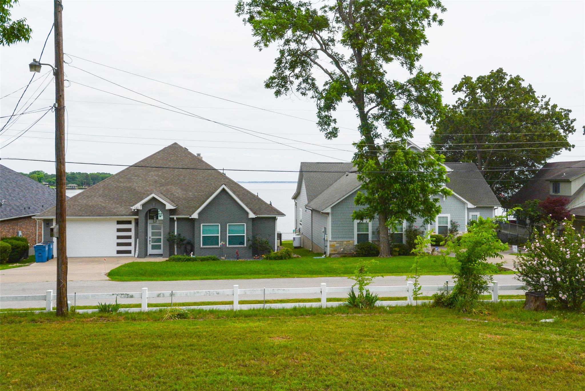 main property photo 15