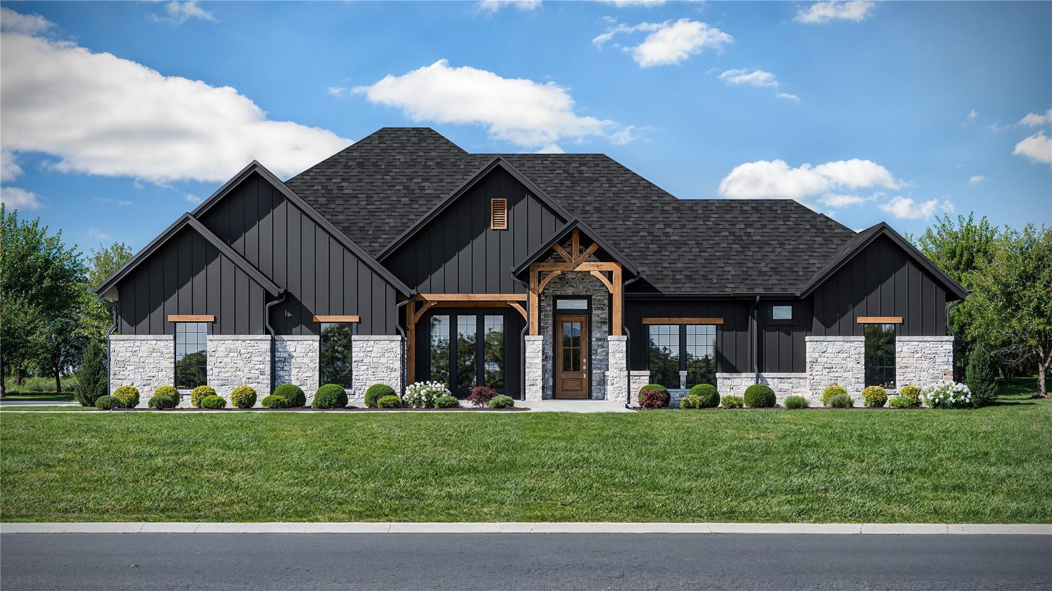 main property photo 0