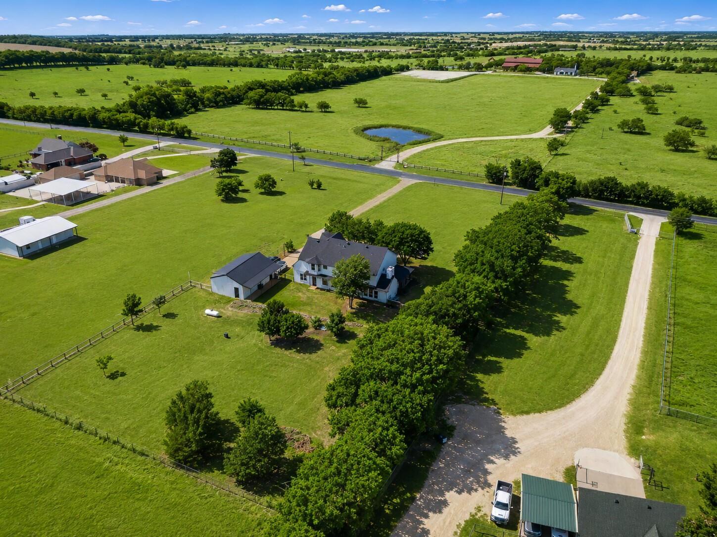 main property photo 4
