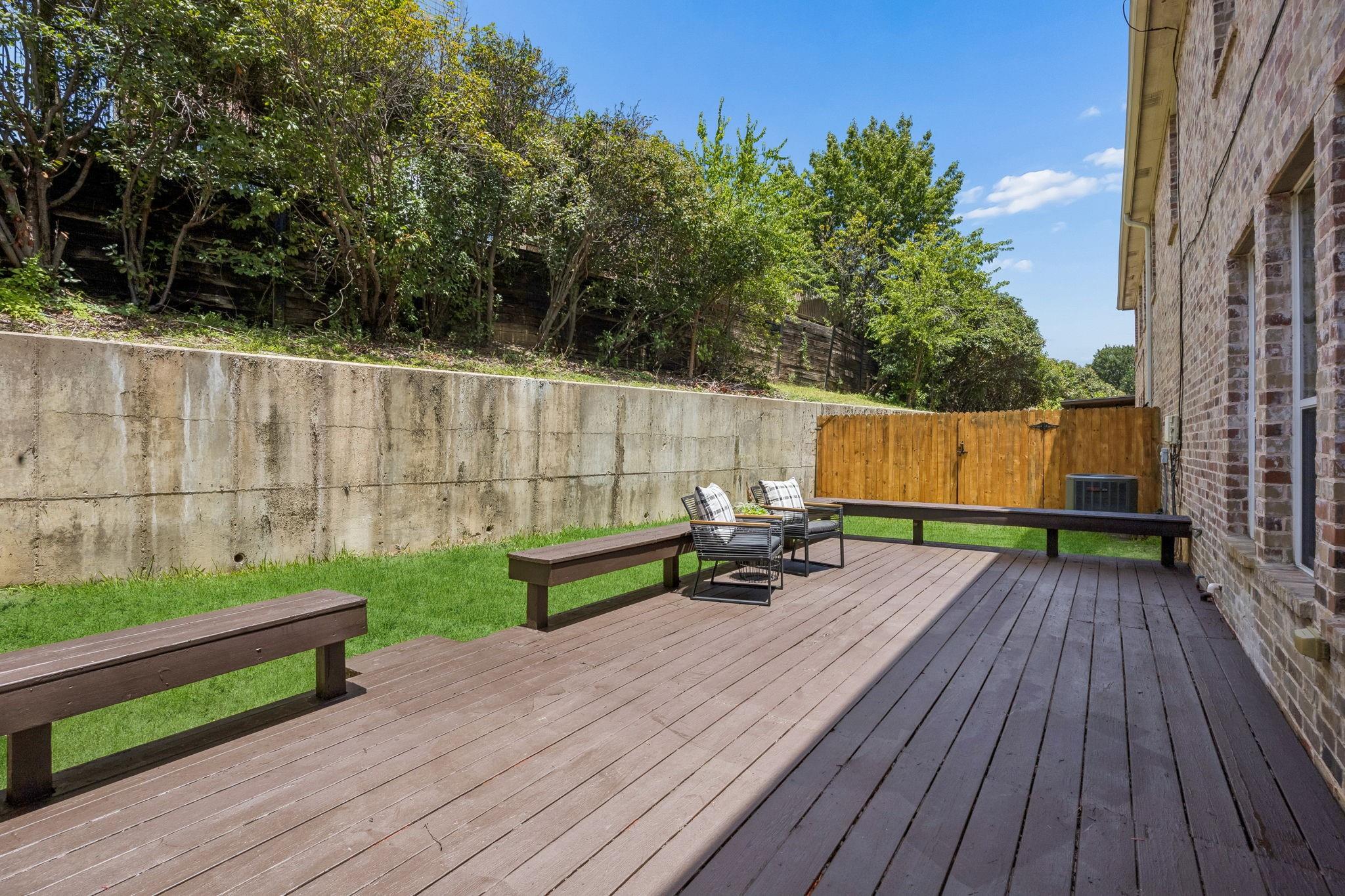 main property photo 24