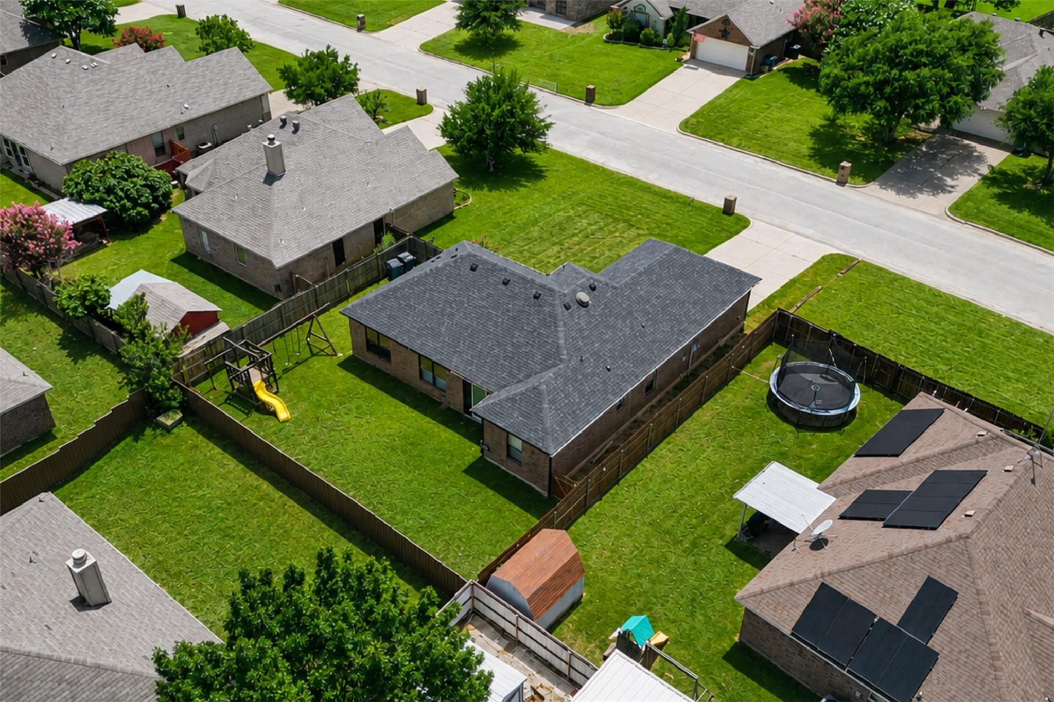 main property photo 33
