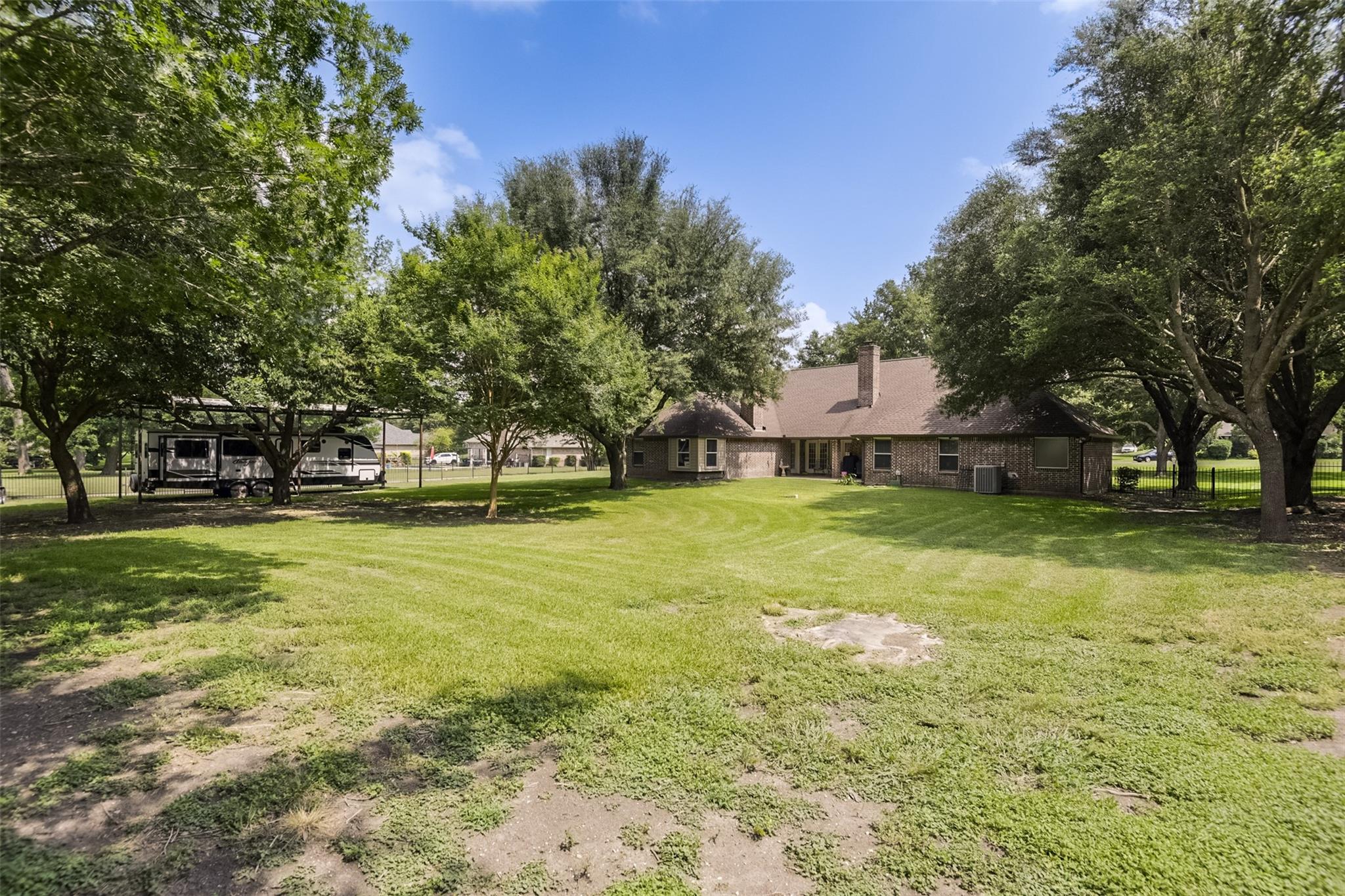 main property photo 34
