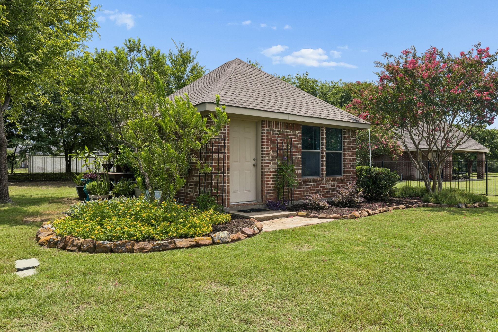 main property photo 5