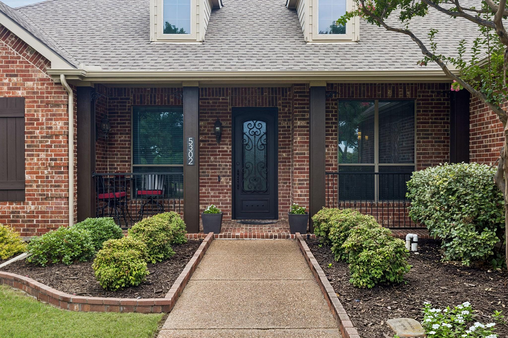 main property photo 6