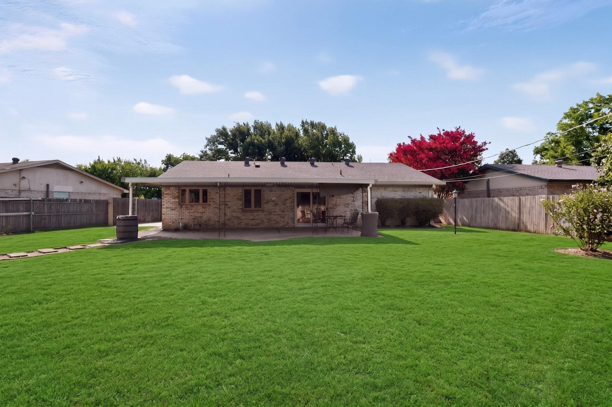 main property photo 22