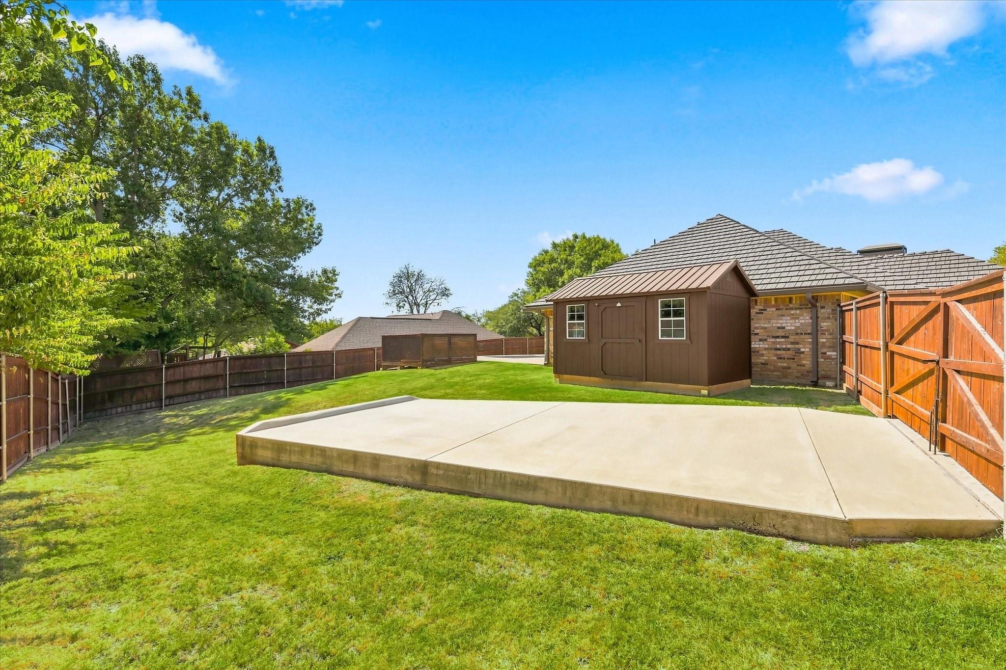 main property photo 27