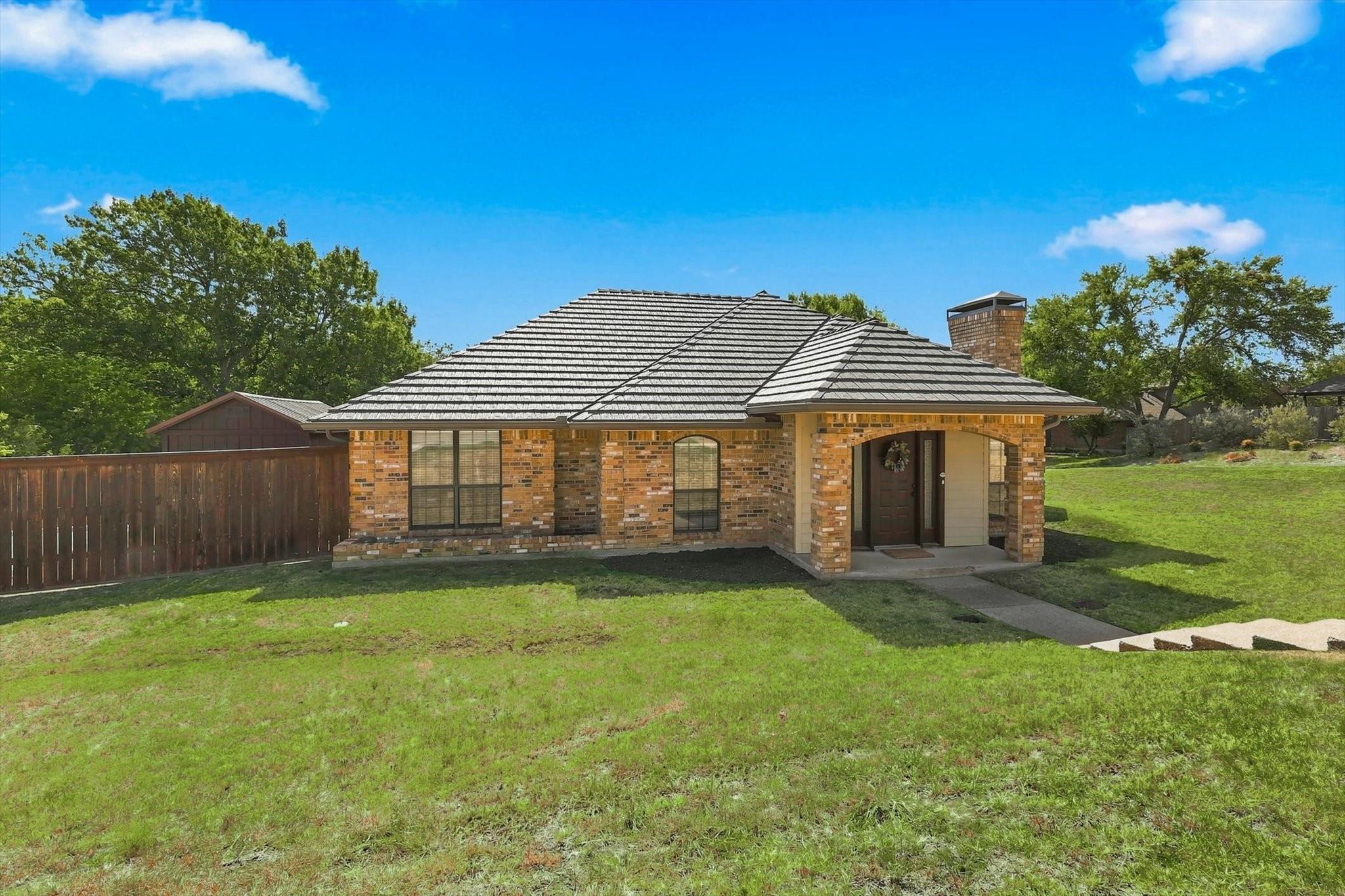 main property photo 3