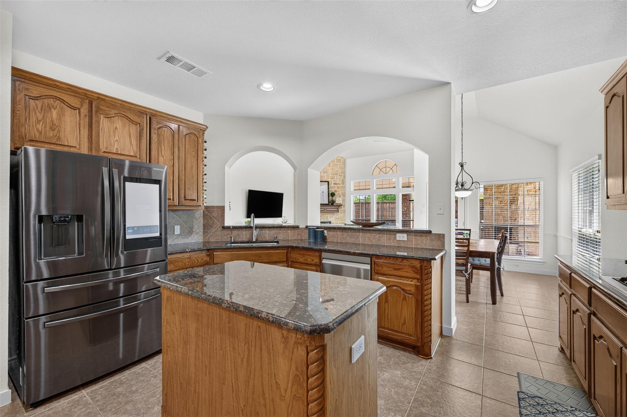 main property photo 16