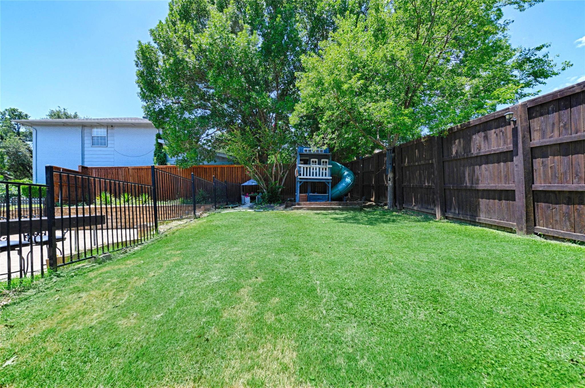 main property photo 20