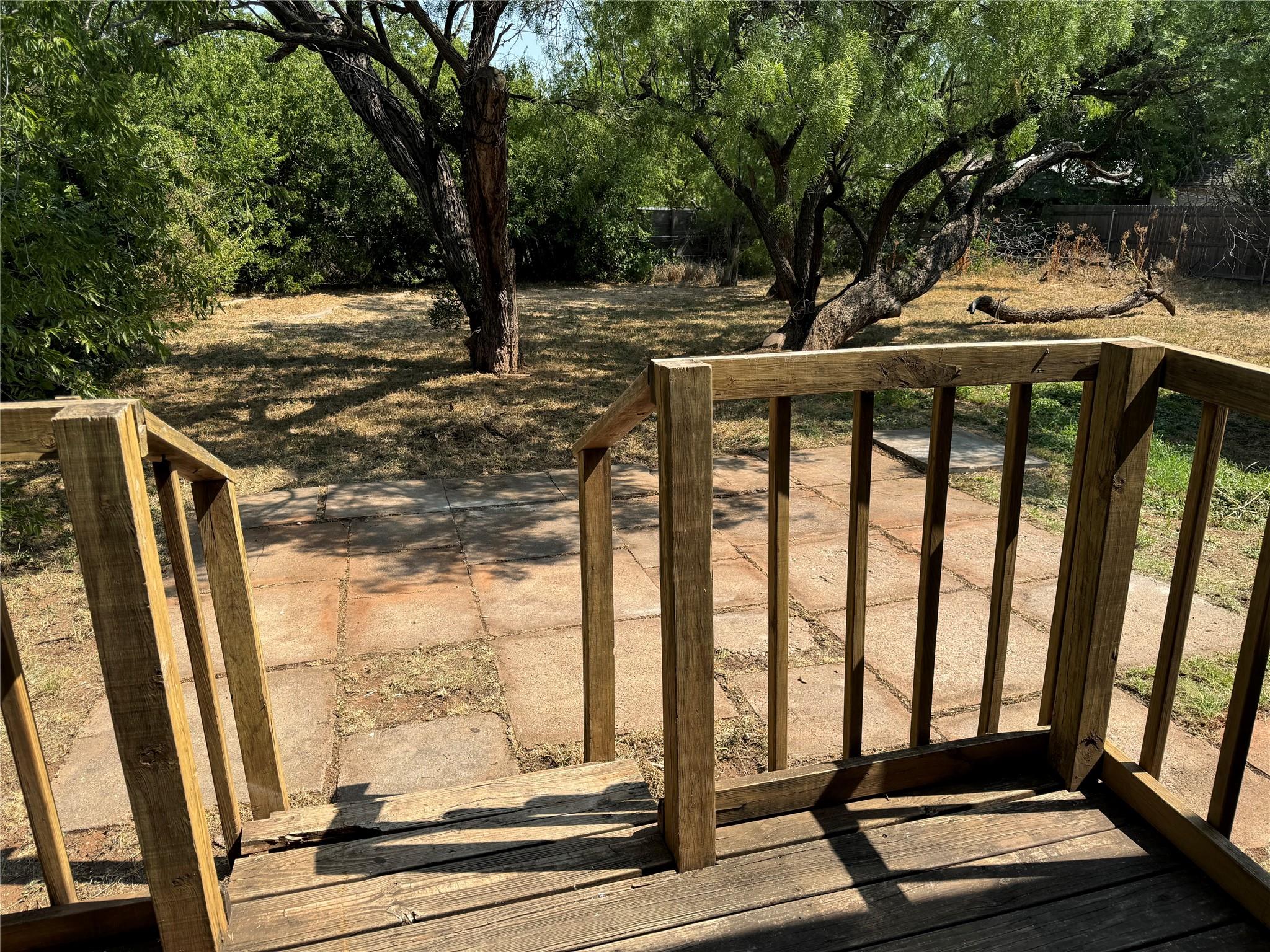 main property photo 23