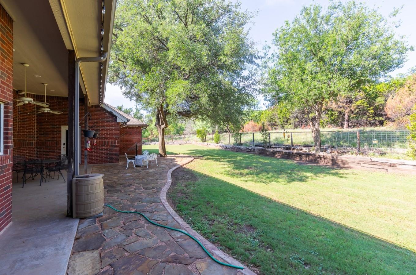 main property photo 38