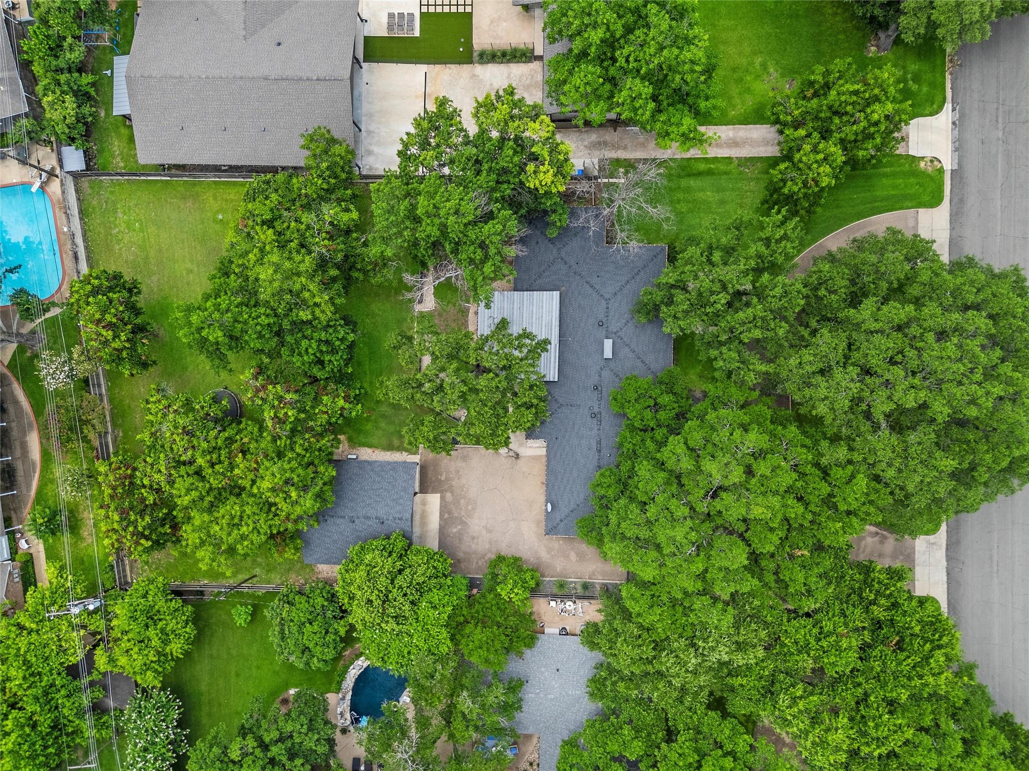 main property photo 36