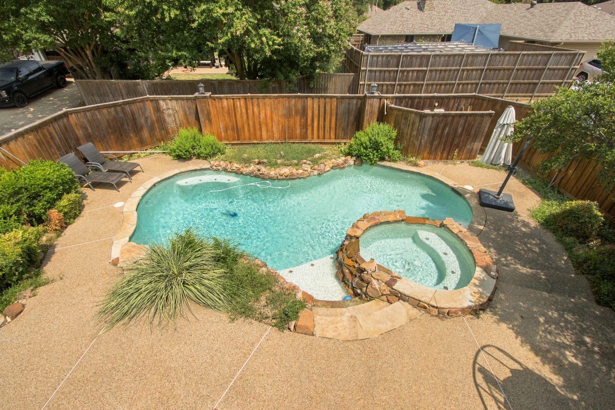 main property photo 27