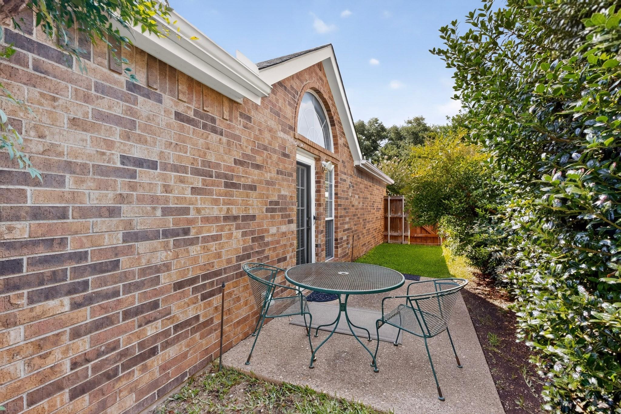 main property photo 33
