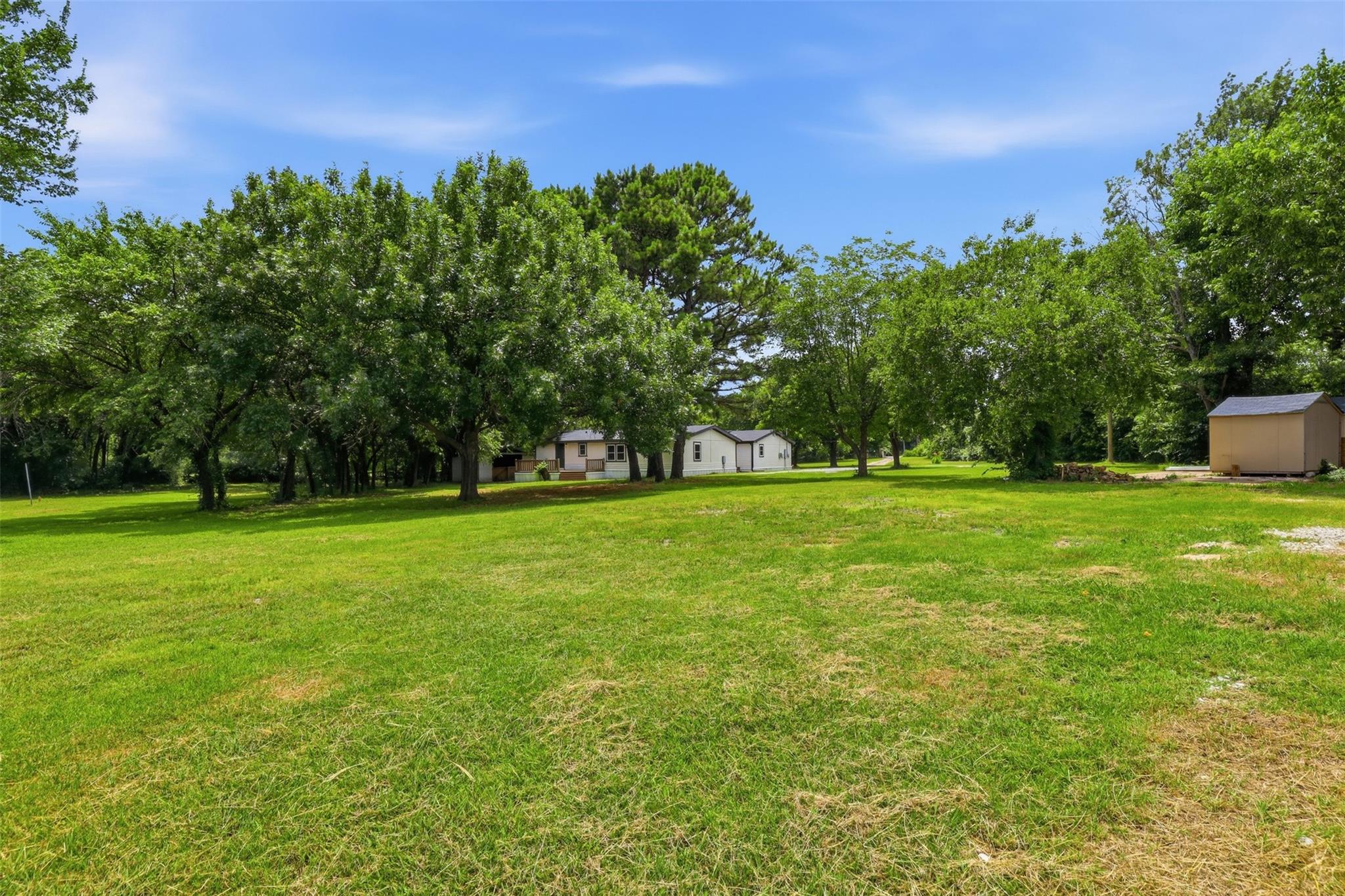main property photo 34