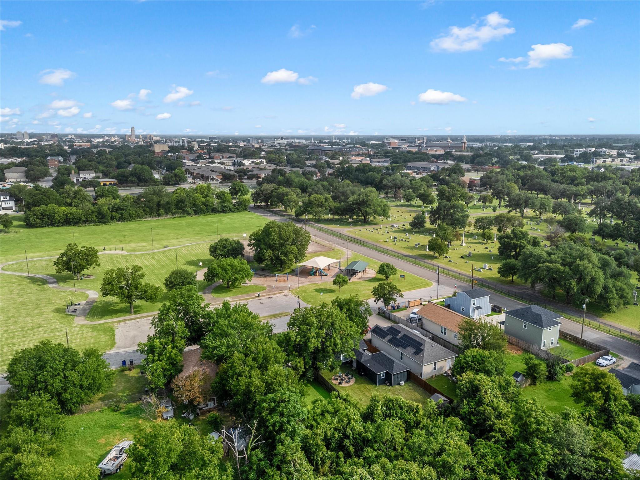 main property photo 25