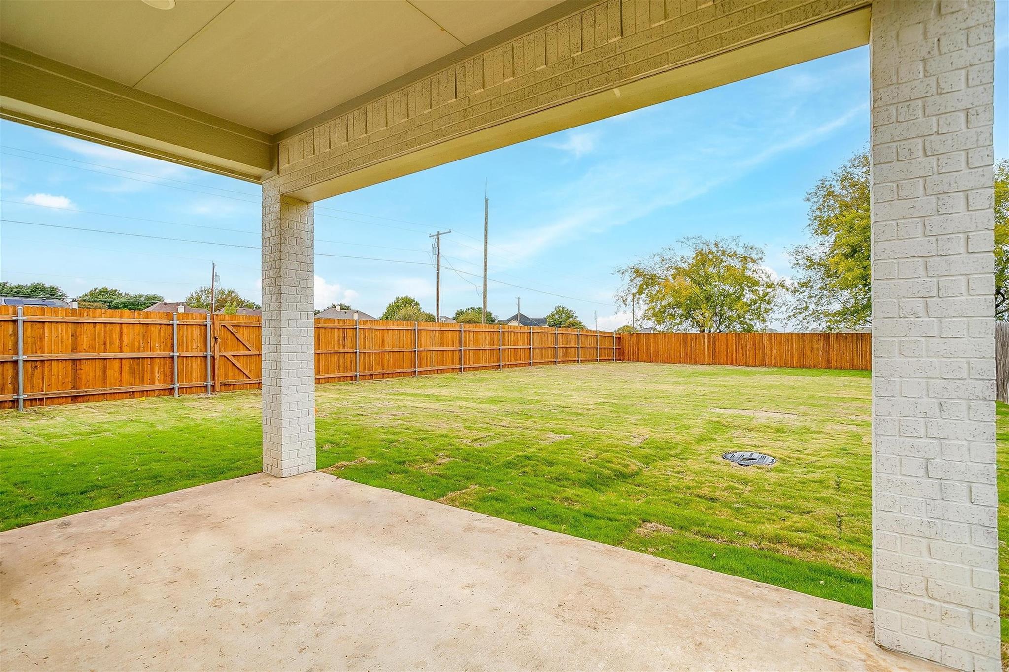 main property photo 33