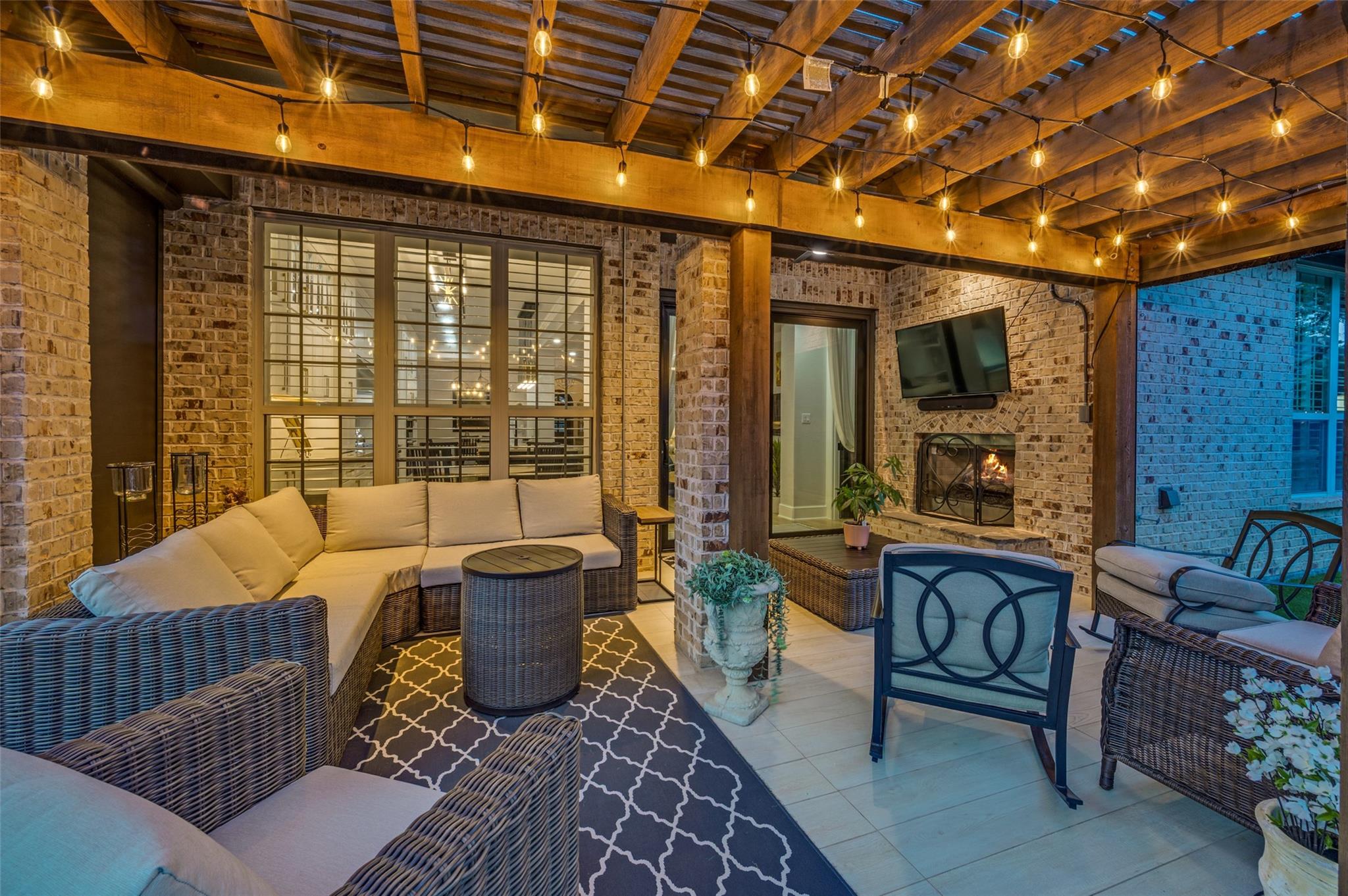 main property photo 29