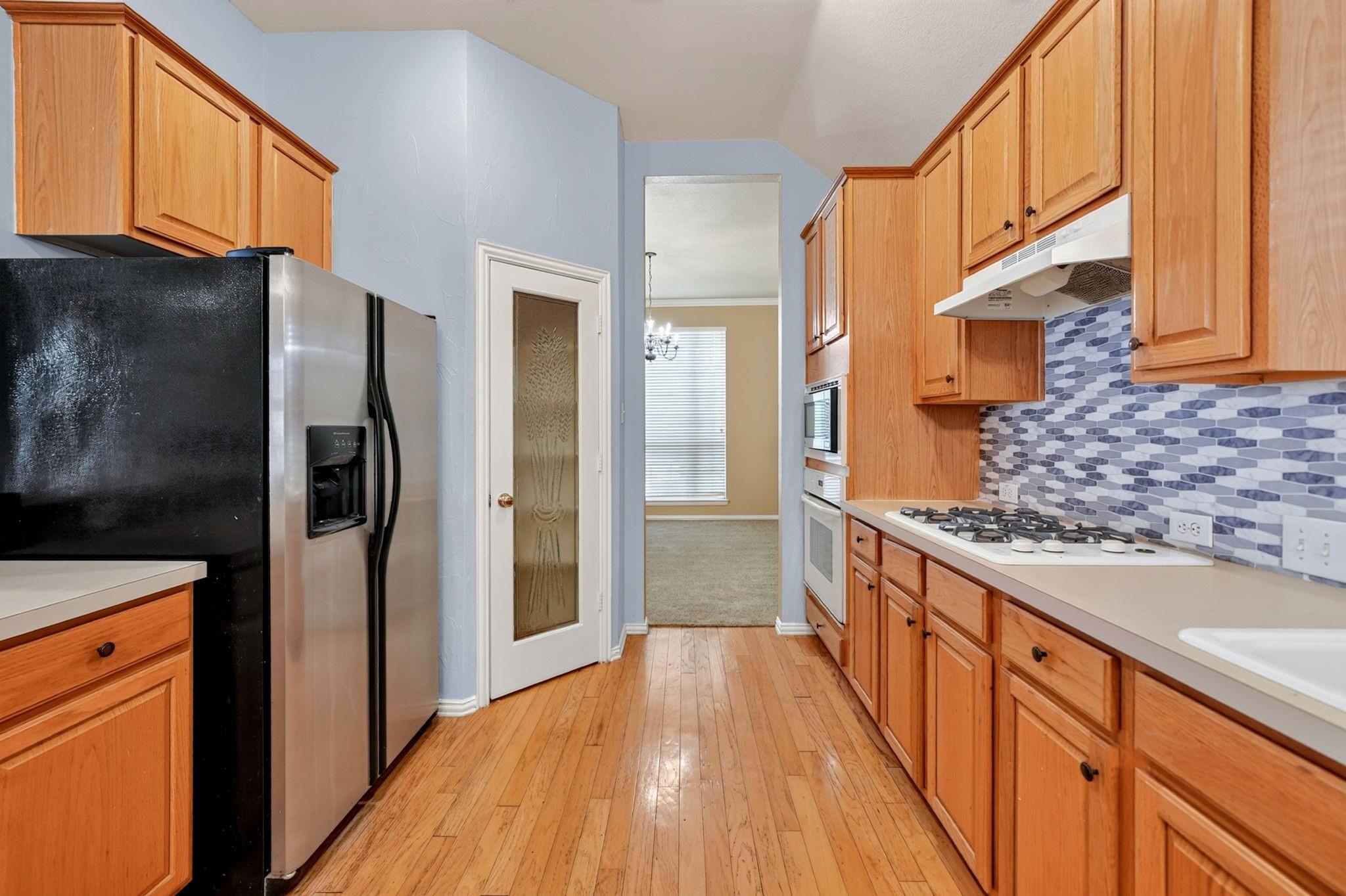 main property photo 5