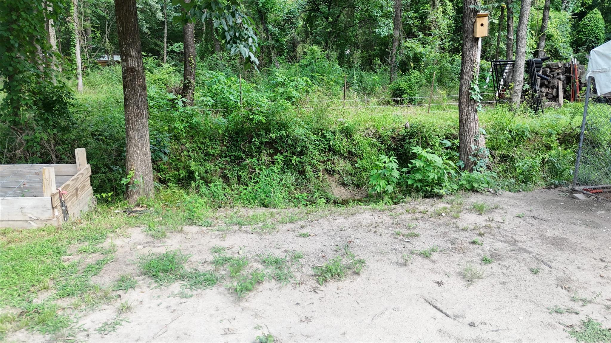 main property photo 34