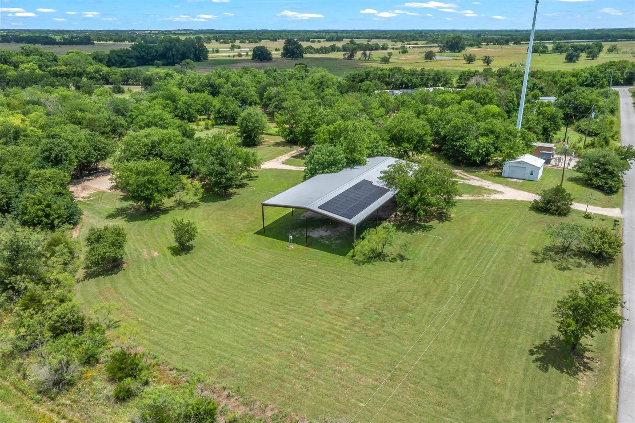 main property photo 7