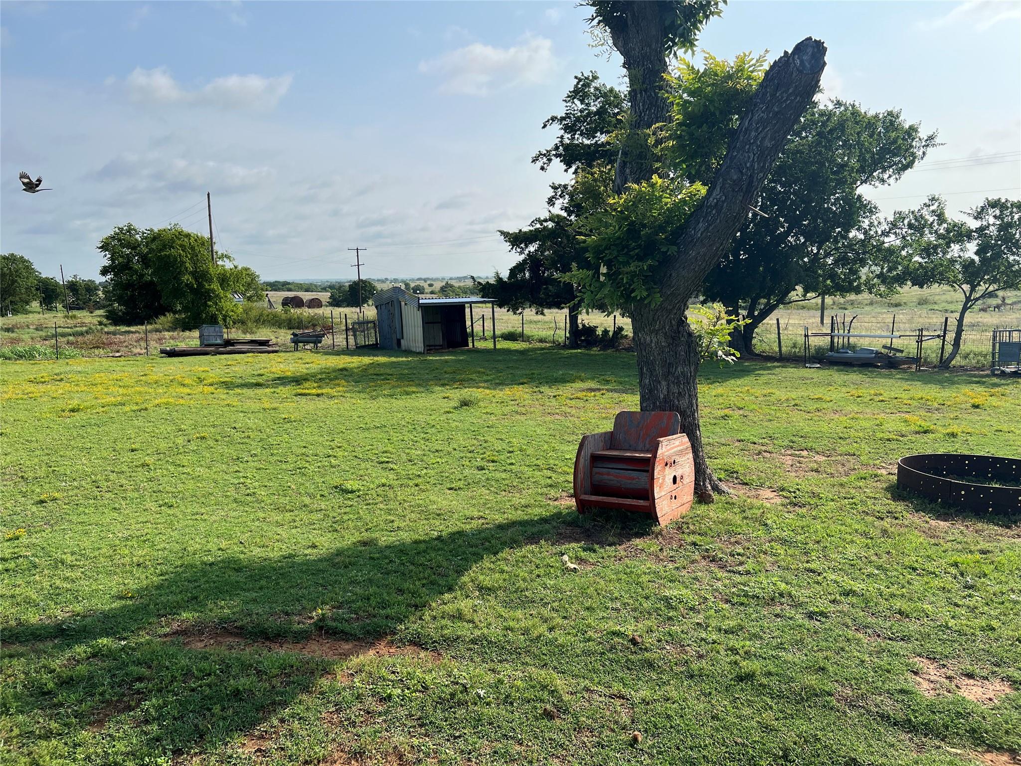 main property photo 25
