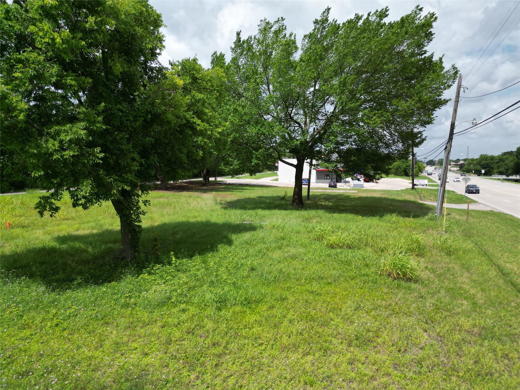 main property photo 12