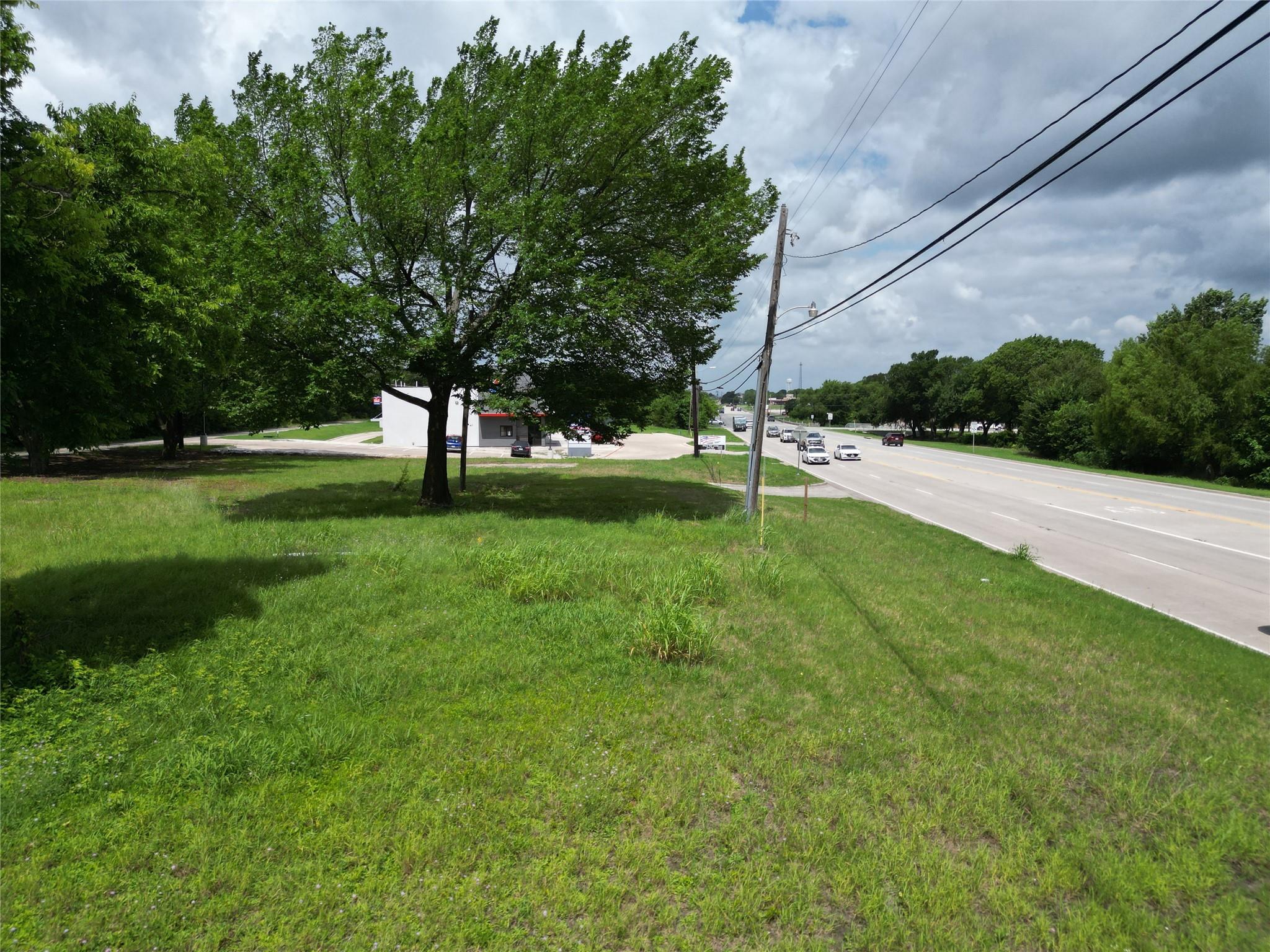 main property photo 13