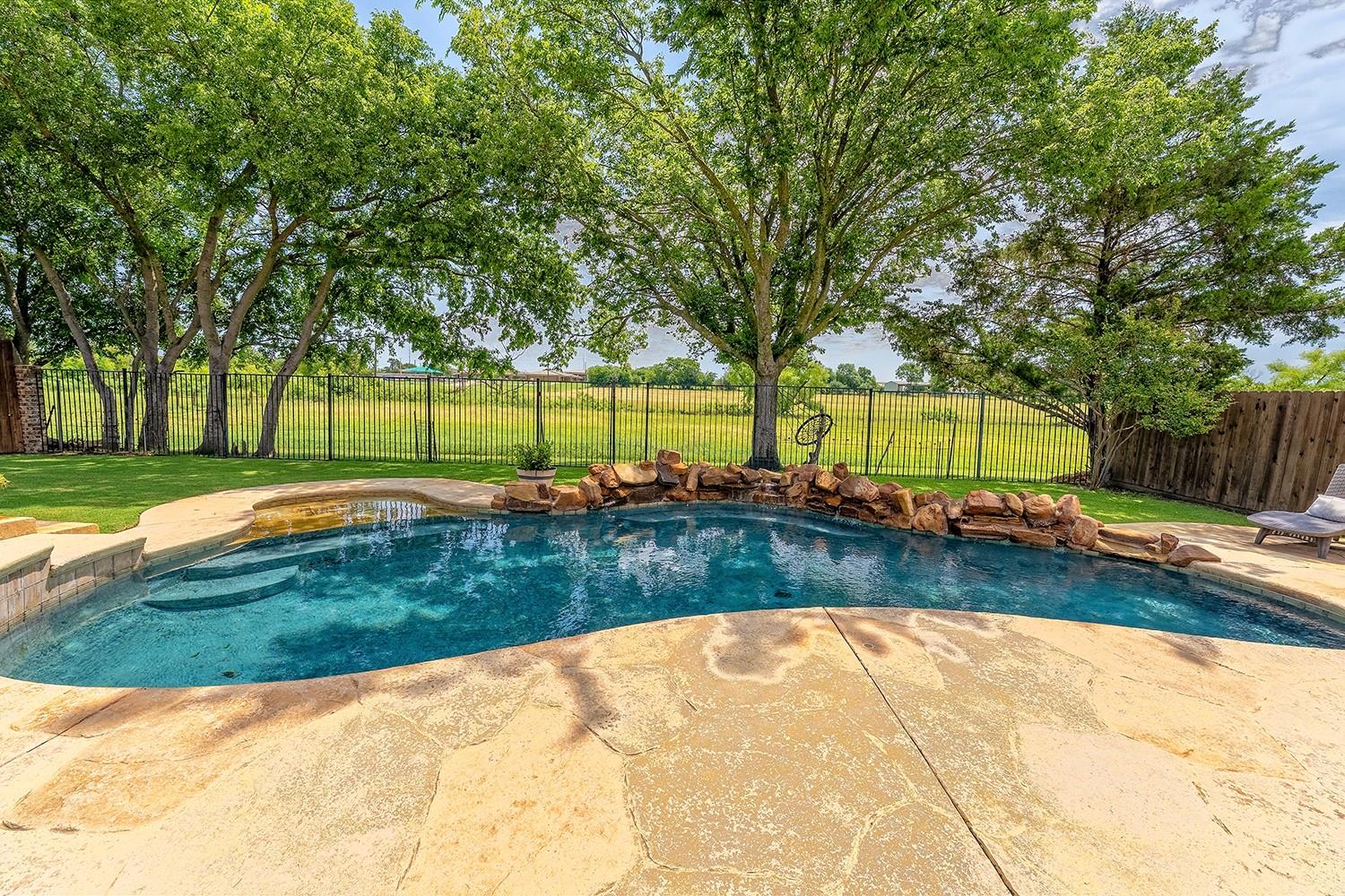 main property photo 35