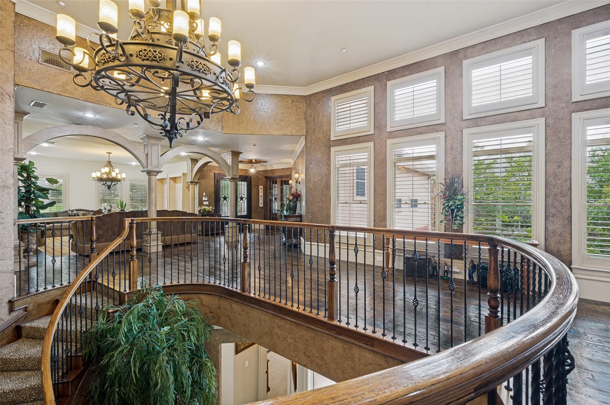 main property photo 16