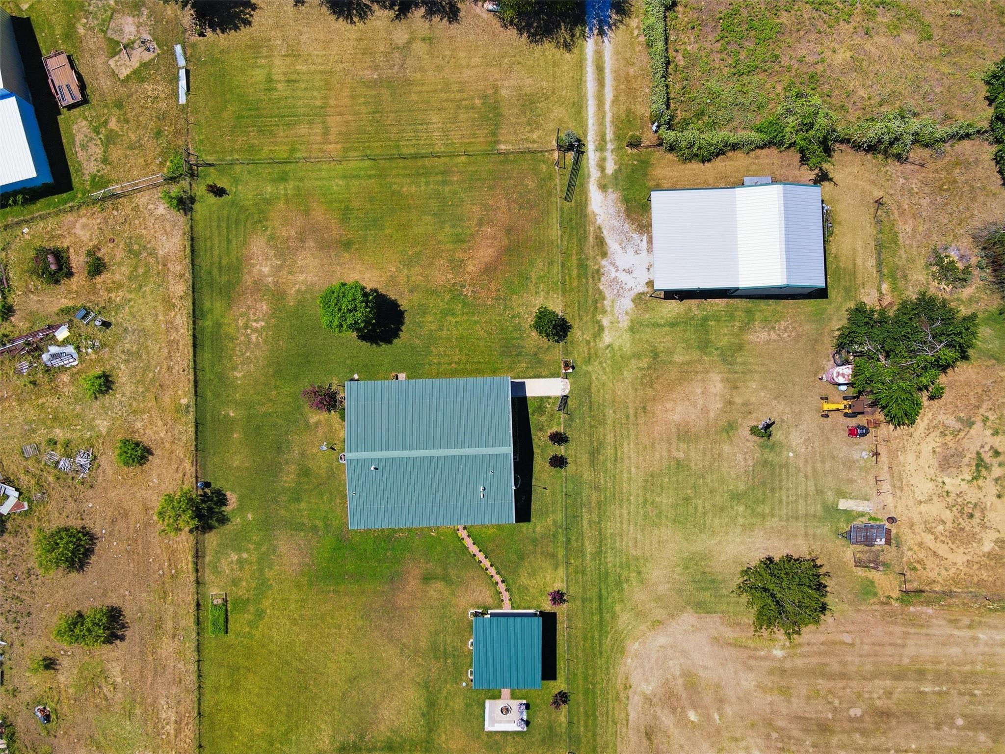main property photo 37