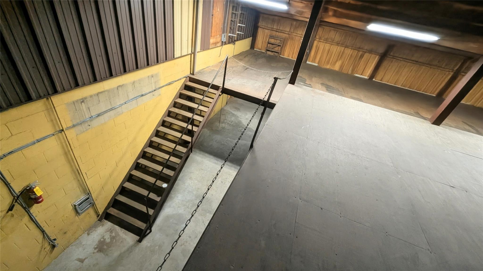 main property photo 9