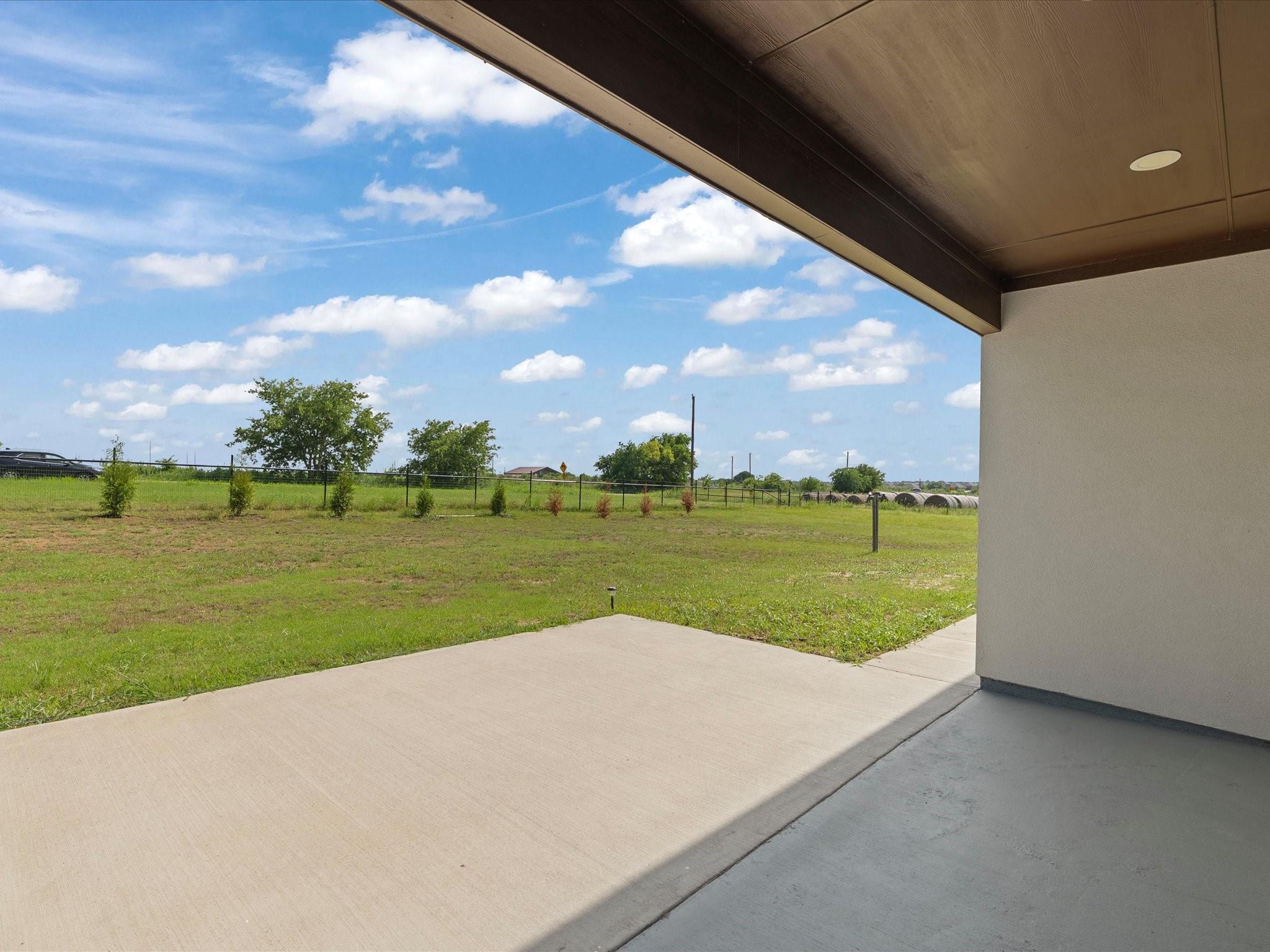 main property photo 27