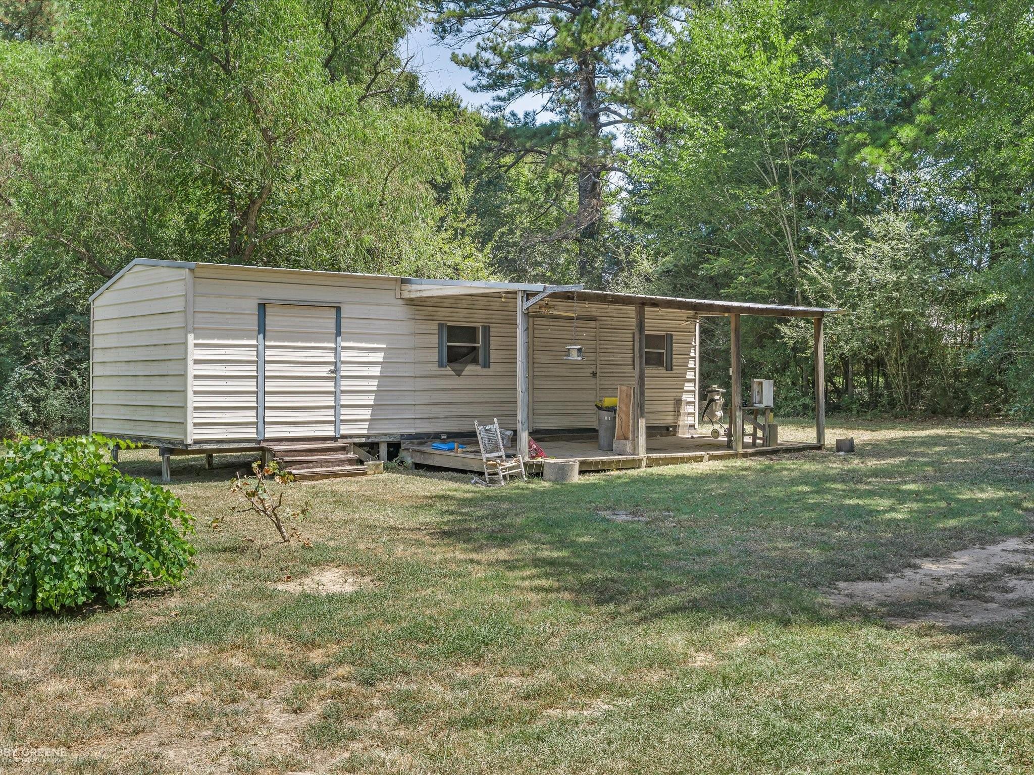 main property photo 32