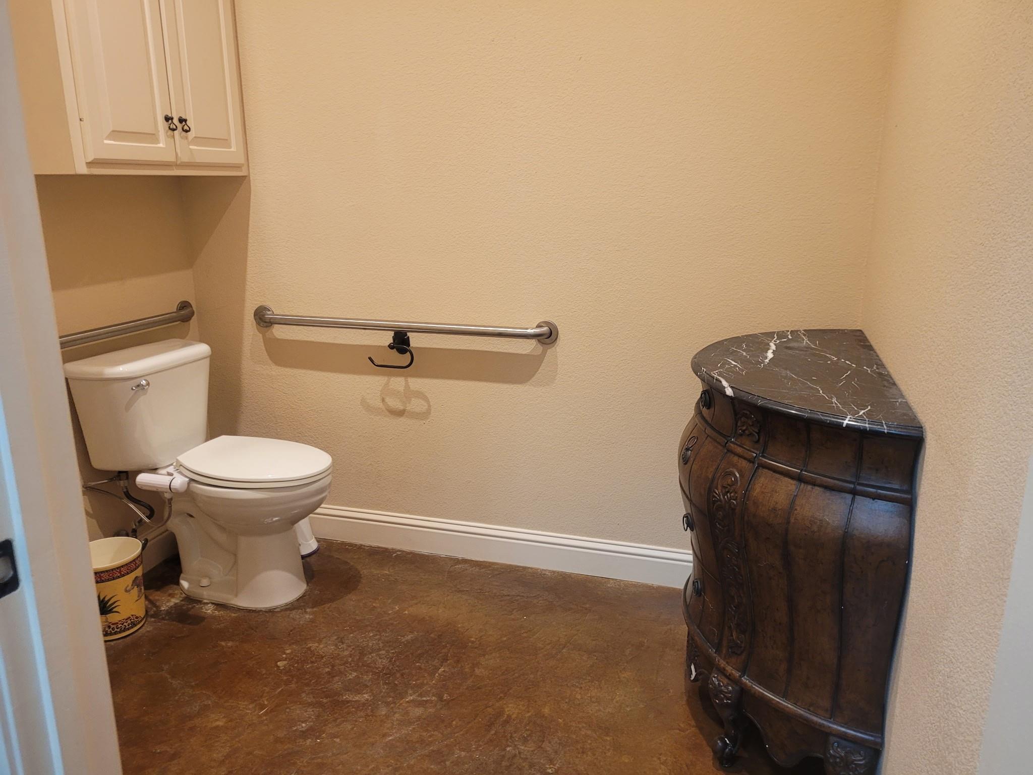 main property photo 16