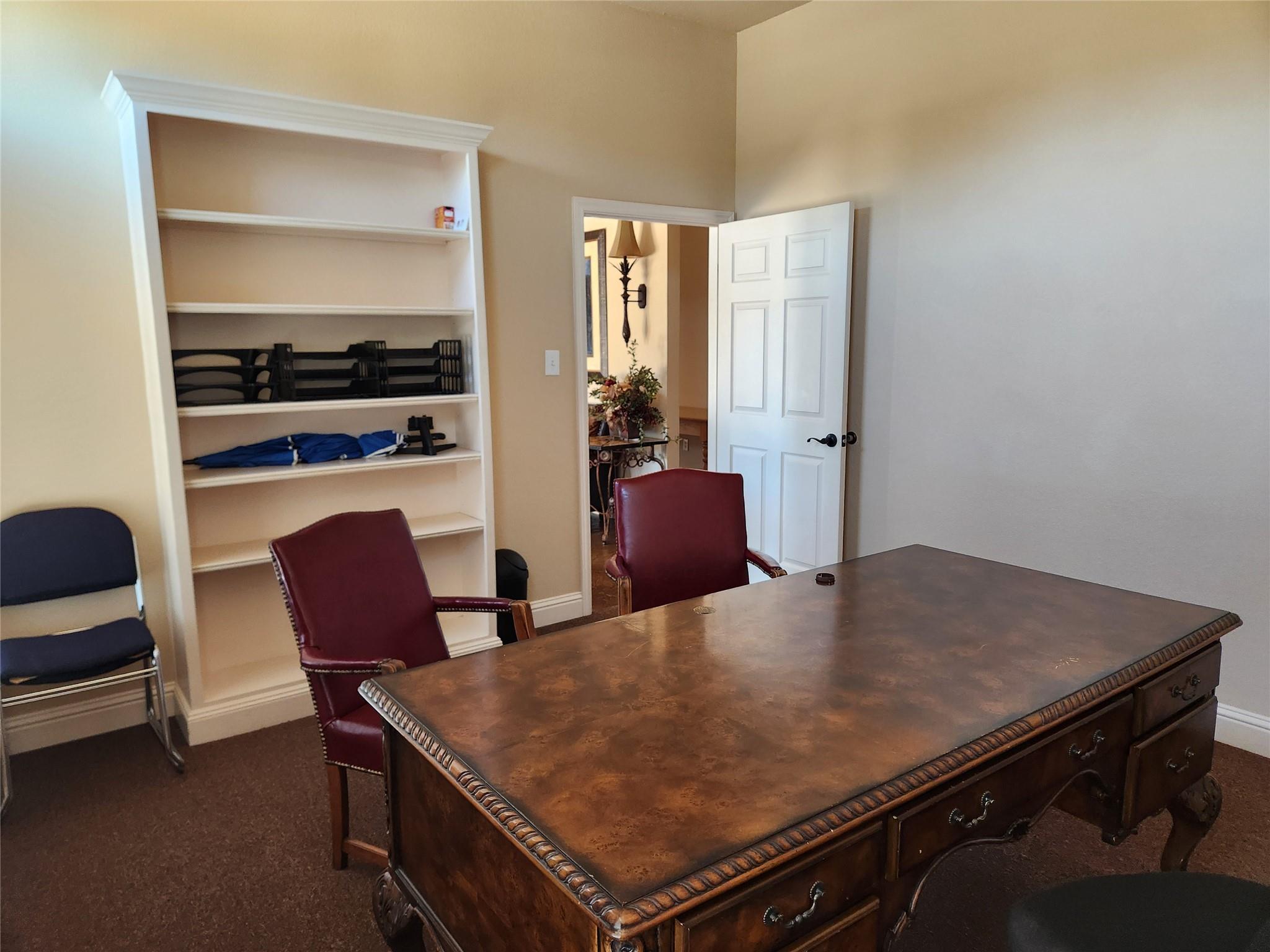 main property photo 9